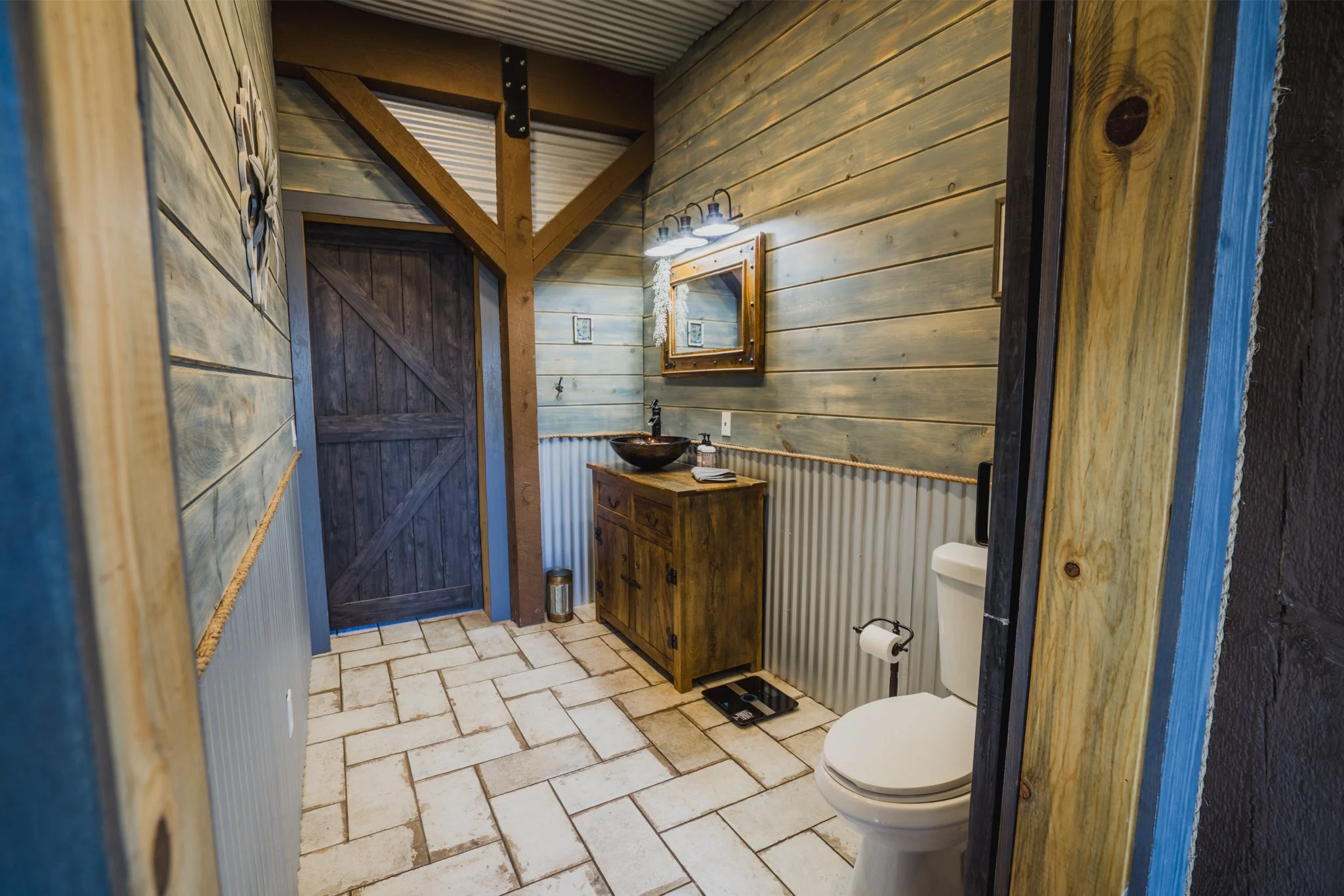 29 - Downstairs Bathroom - 2218 CR 43.jpg