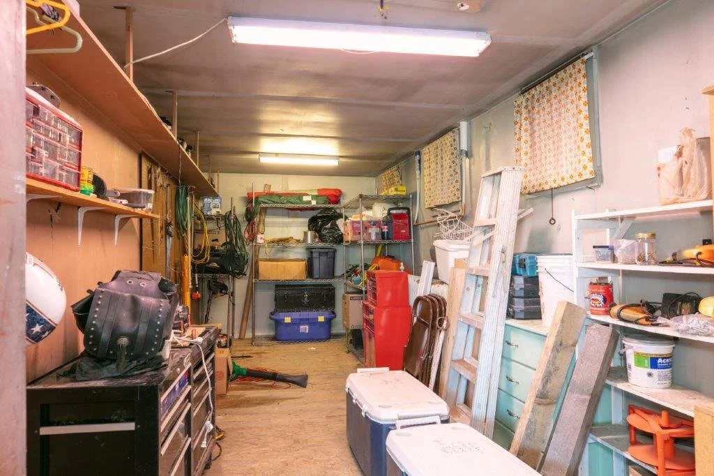 76-Garage.jpg
