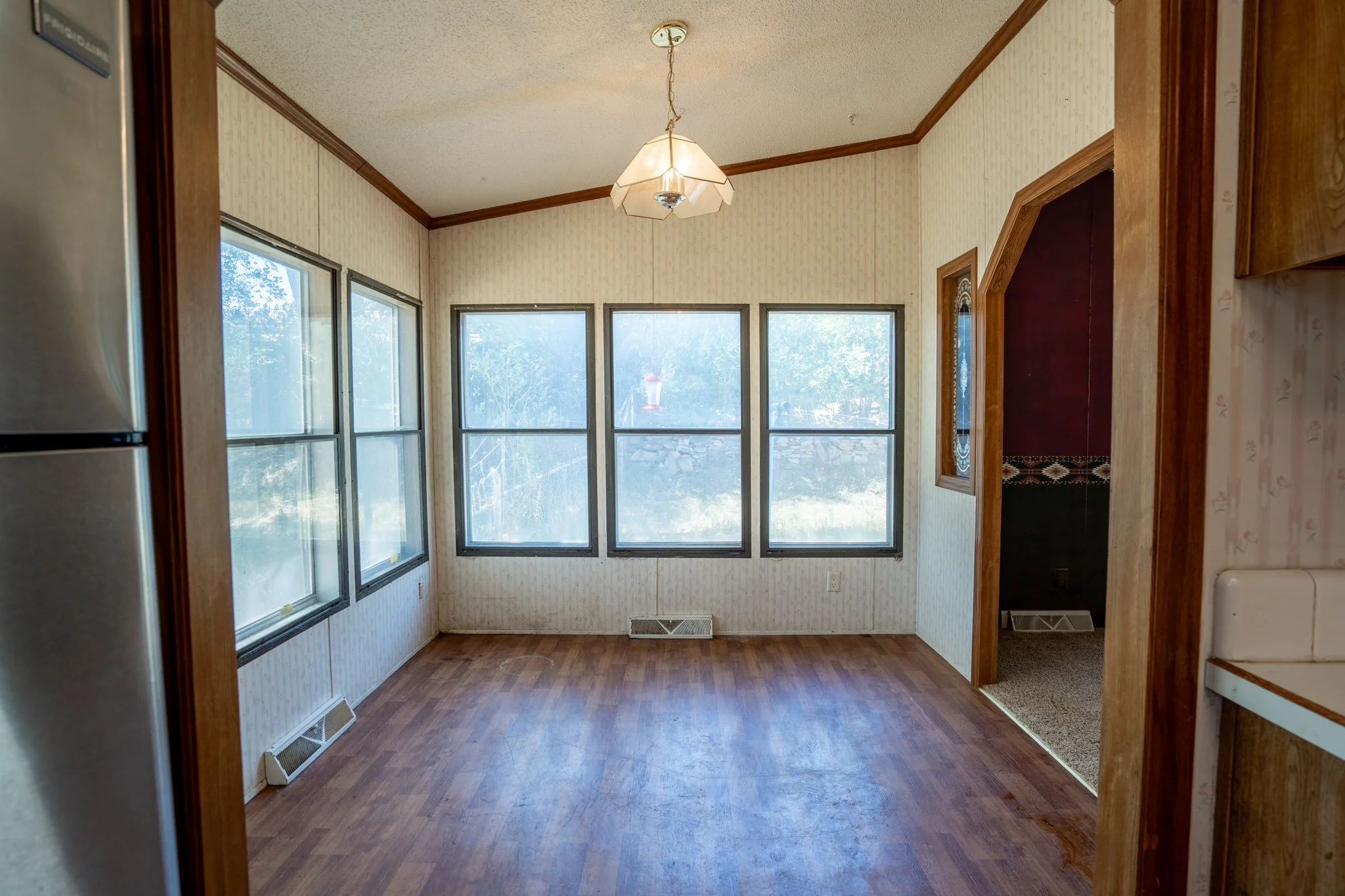18 - 755 Cedar St - Sun Room.jpg