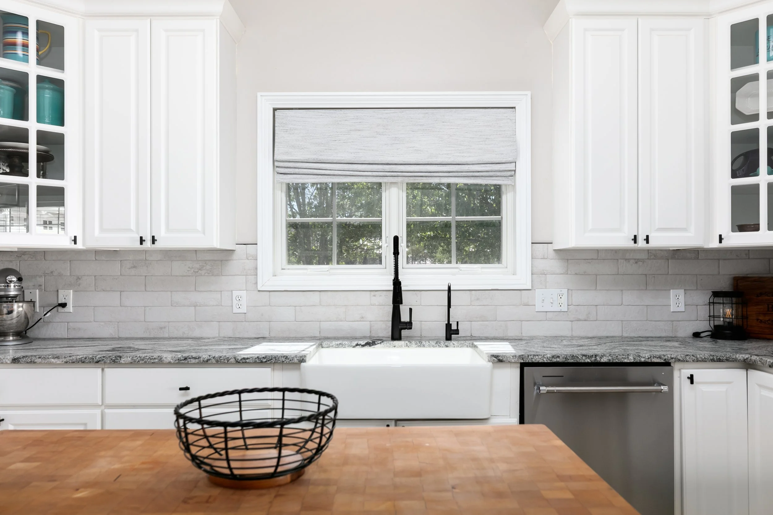 25-Kitchen.jpg