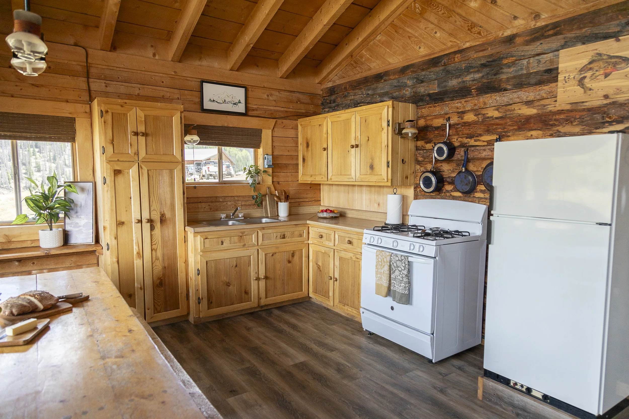 Oleo Ranch Cabins for Sale -4437.jpg