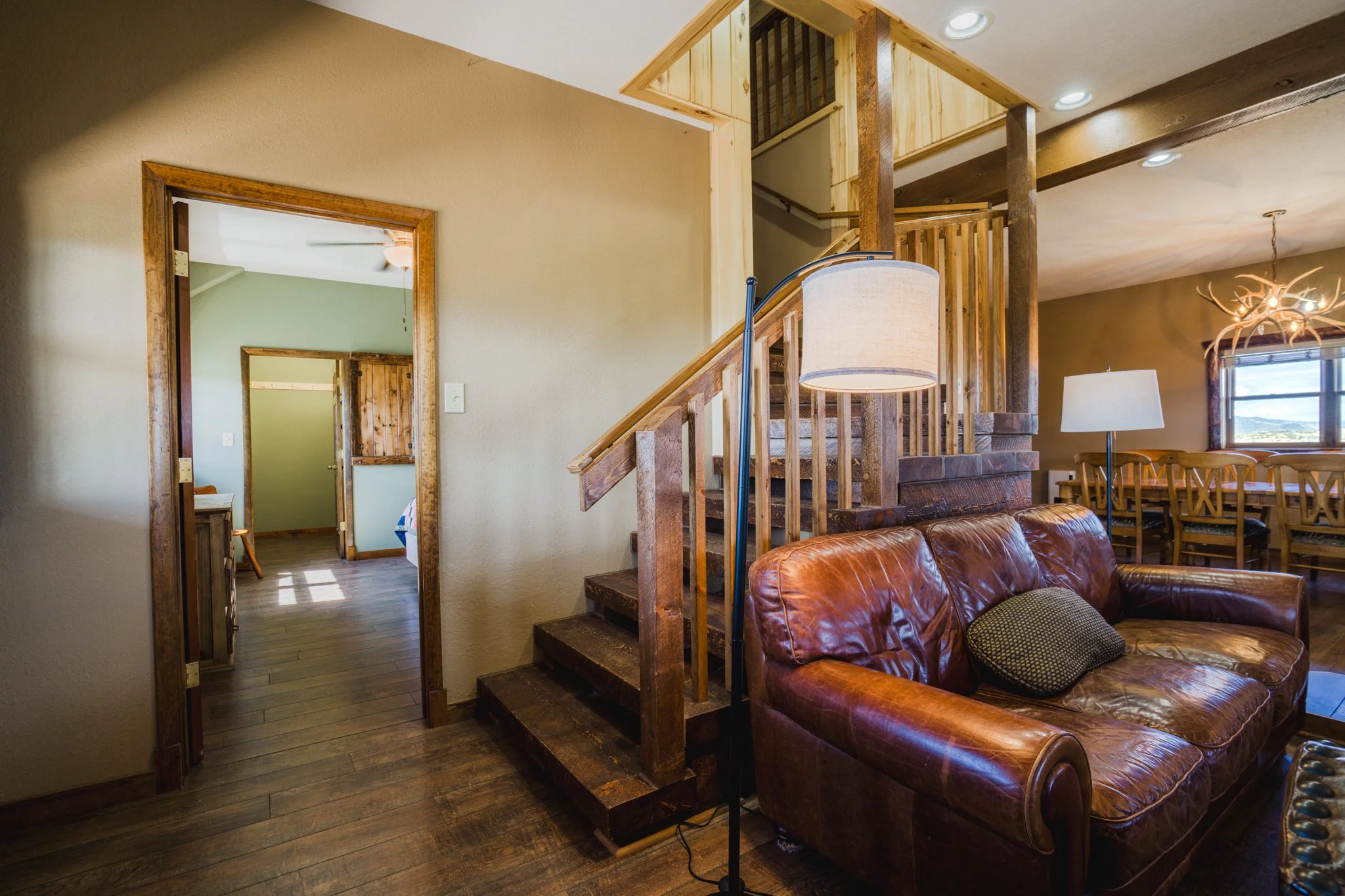 18 Living Room.jpg