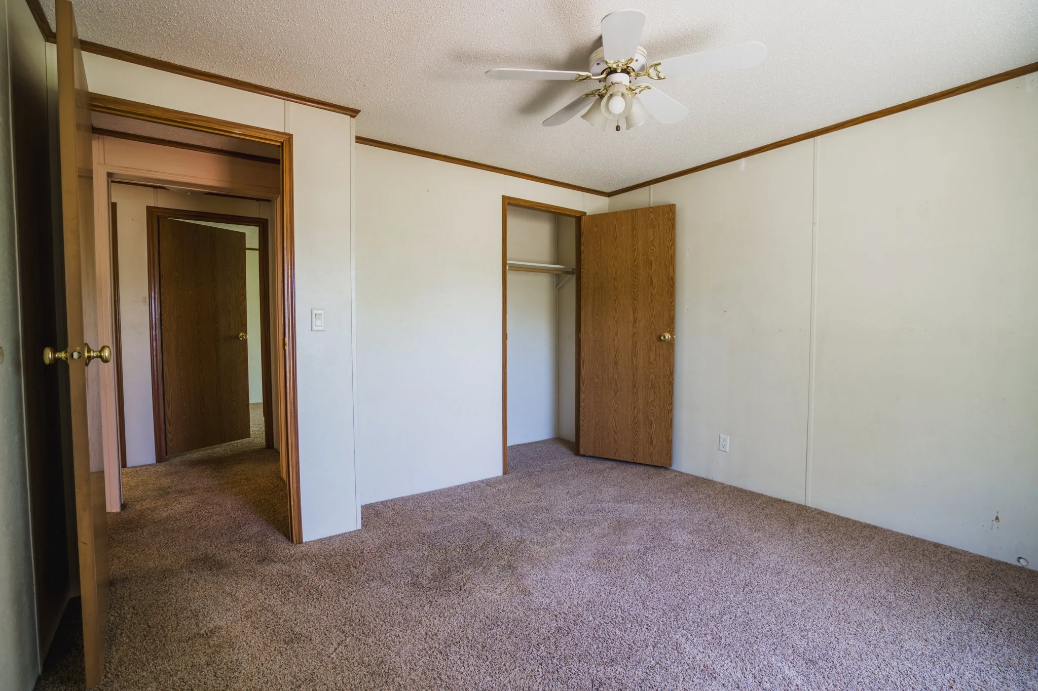 30 - 755 Cedar St - Bedroom East.jpg