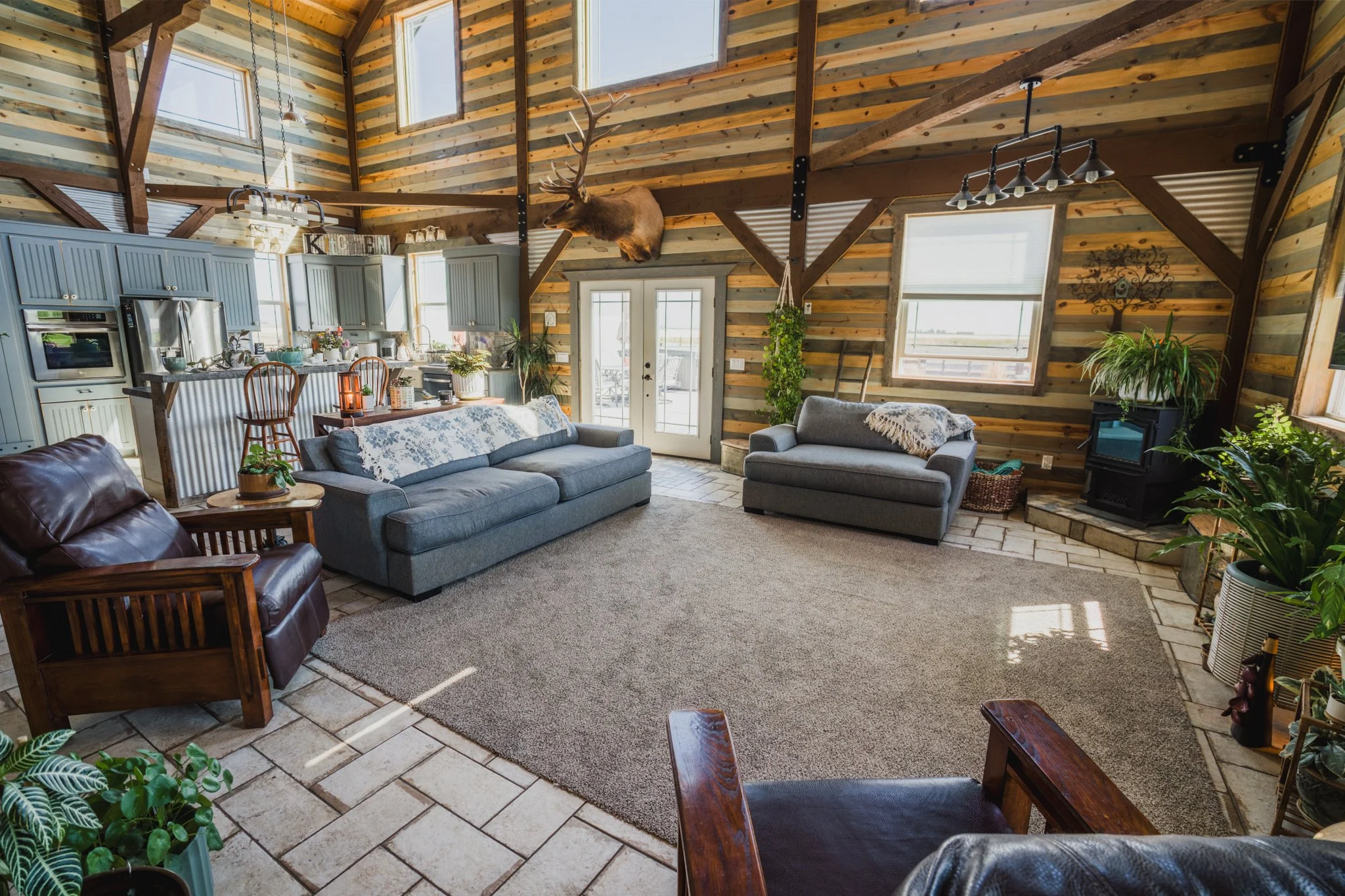 13 - Living Room - 2218 CR 43.jpg