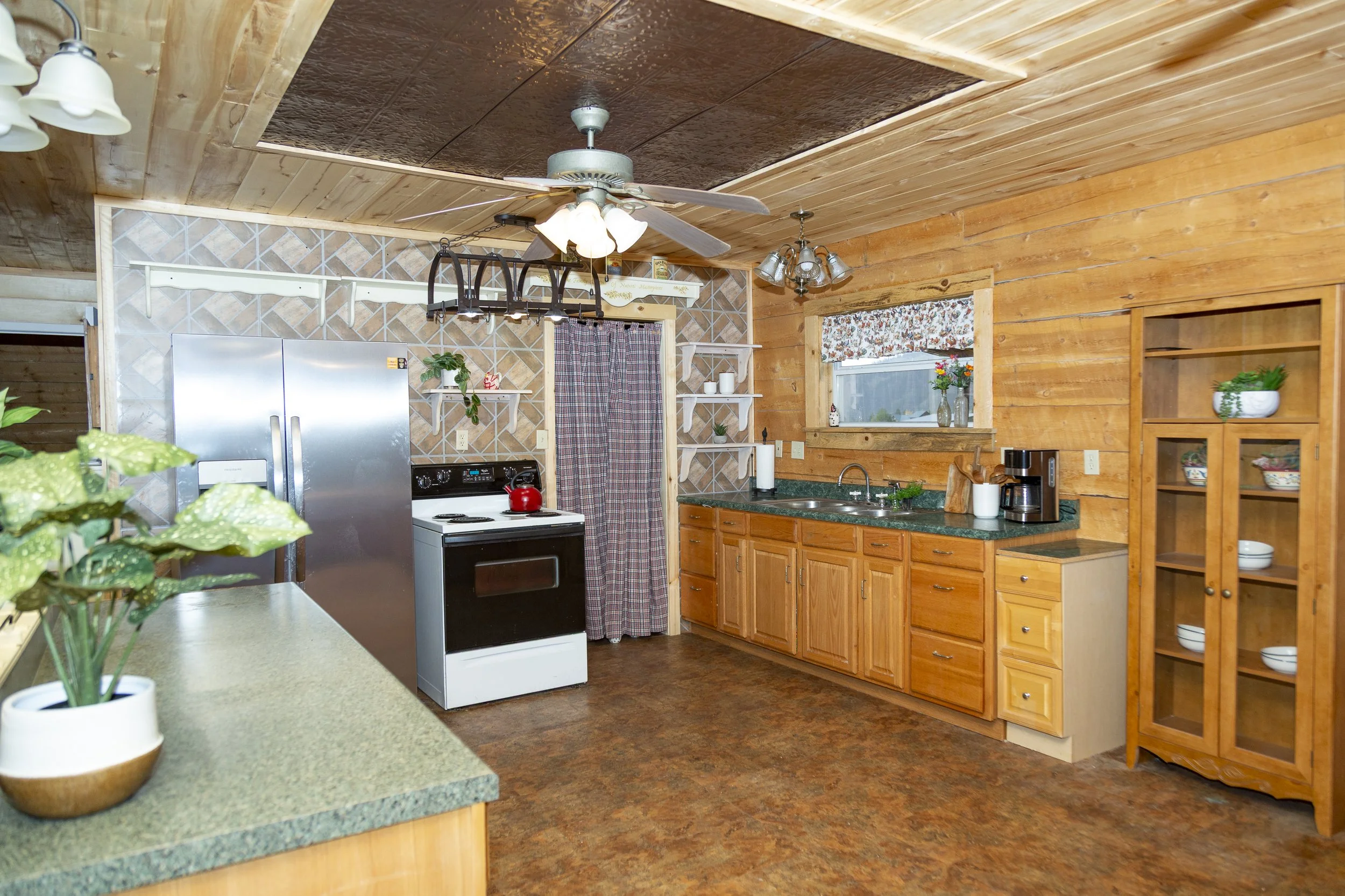 Creede Cabin for Sale -8614.jpg