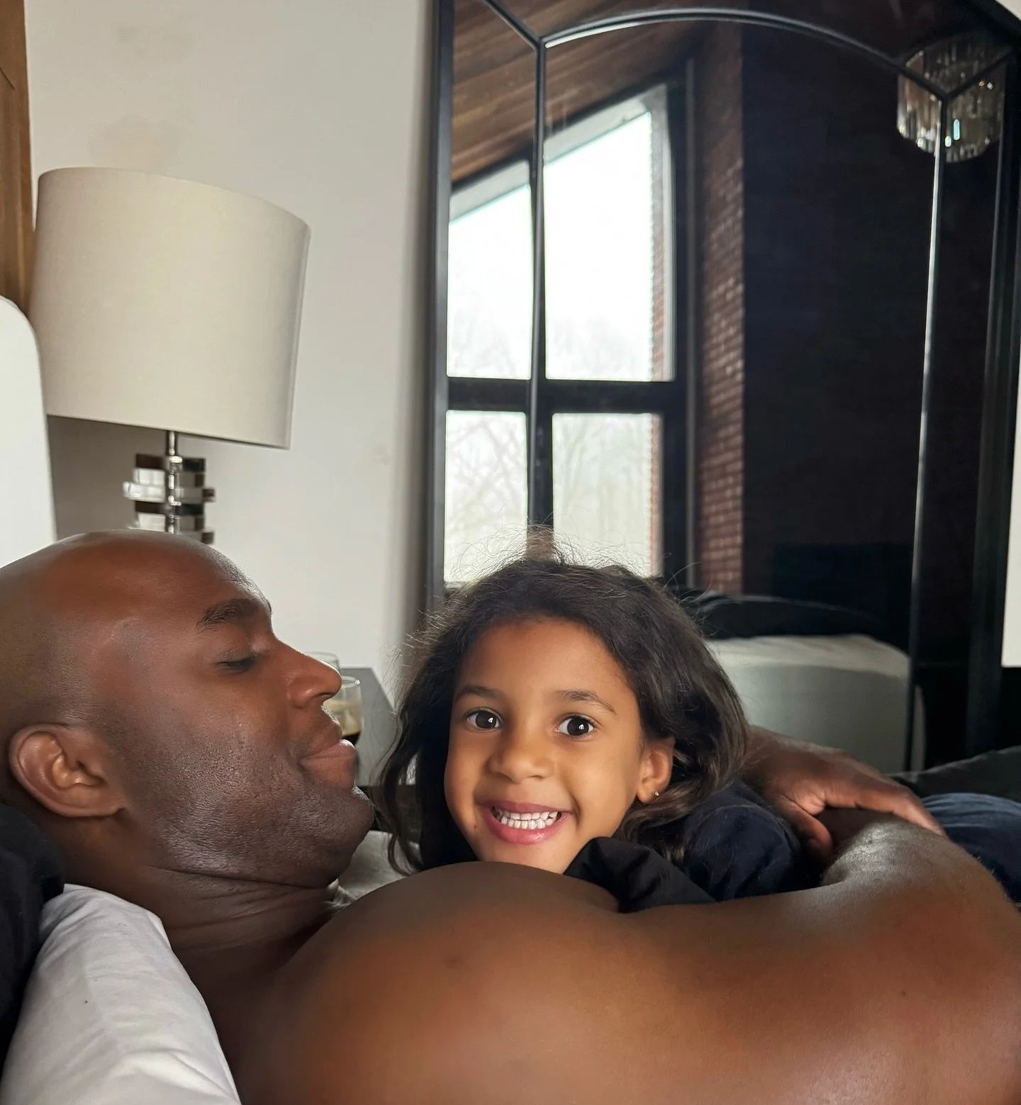 After a nonstop exhausting week and prior weekend, @aniekanudo and I stayed in bed this morning to relax and watch some TV. Our baby girl surprised us and brought us espresso and a little breakfast fruit plate. How cute is this?! 🥰 
#happiness #fam