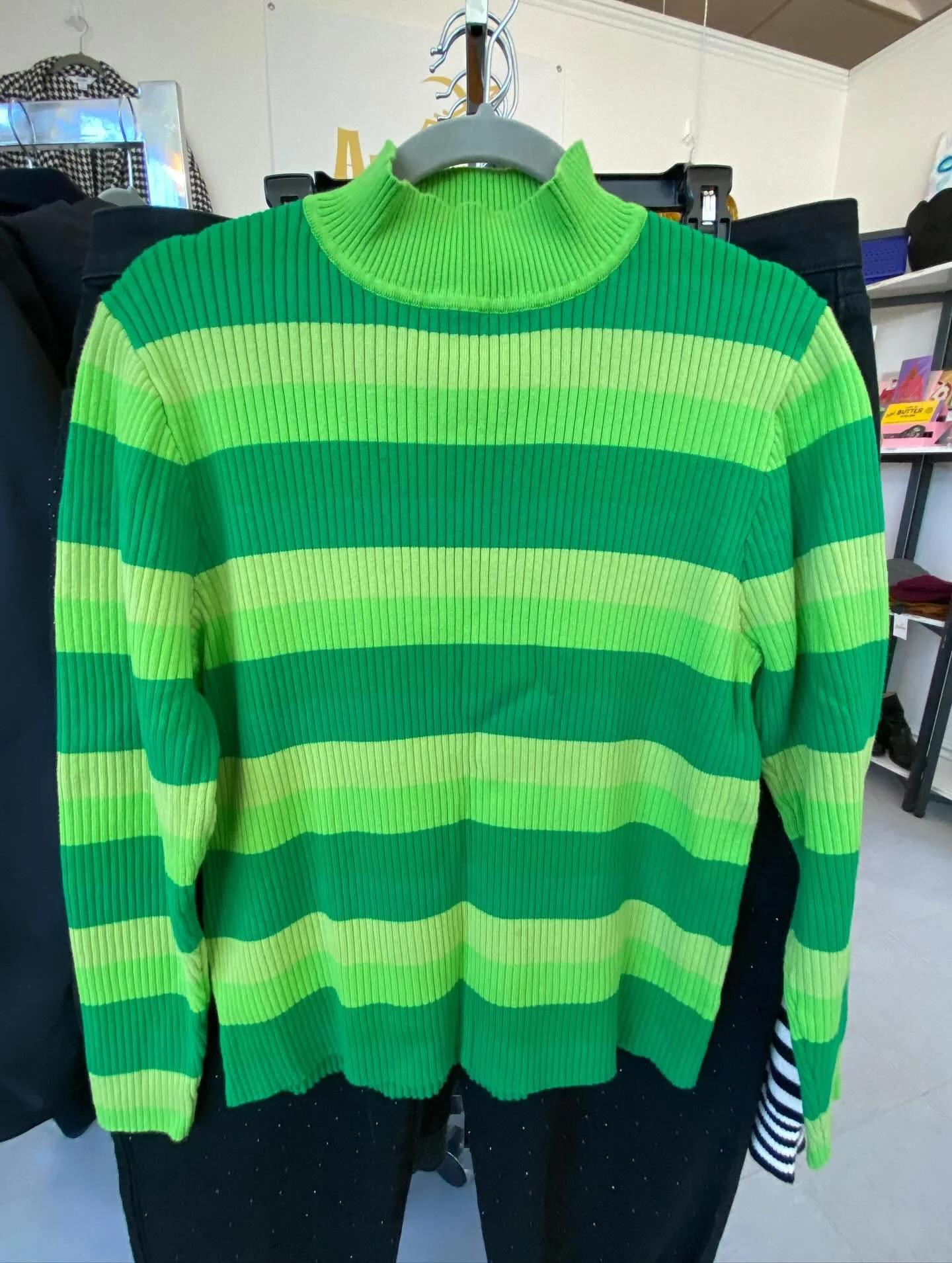 ✨I&rsquo;be been sorting through all the clothes that came in last weekend! Thanks so much to all who dropped off.  Here&rsquo;s a few gems from brands like Shiny by Nature, Good American, Big Bud Press, Levi&rsquo;s, and Eileen Fisher to name a few&