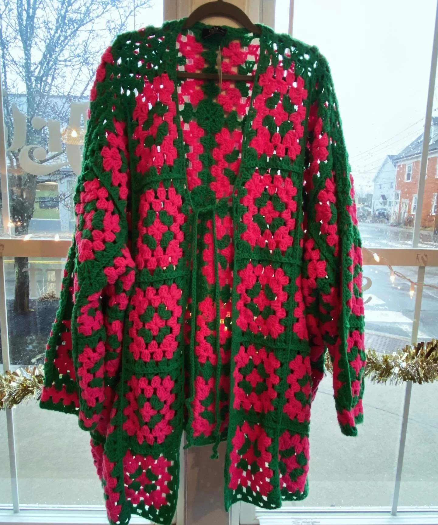 ✨More reasons to give the gift of secondhand this holiday season! We&rsquo;re open Sat &amp; Sun from 11-3✨🎁🎄Come say hi!
.
.
.
#artemisplussize 
#plussize #plussizethrift #buysecondhandfirst #mainesmallbusiness