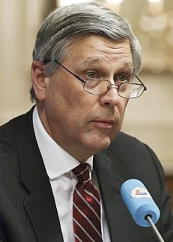Ambassador Philip S. Kosnett (Ret.)