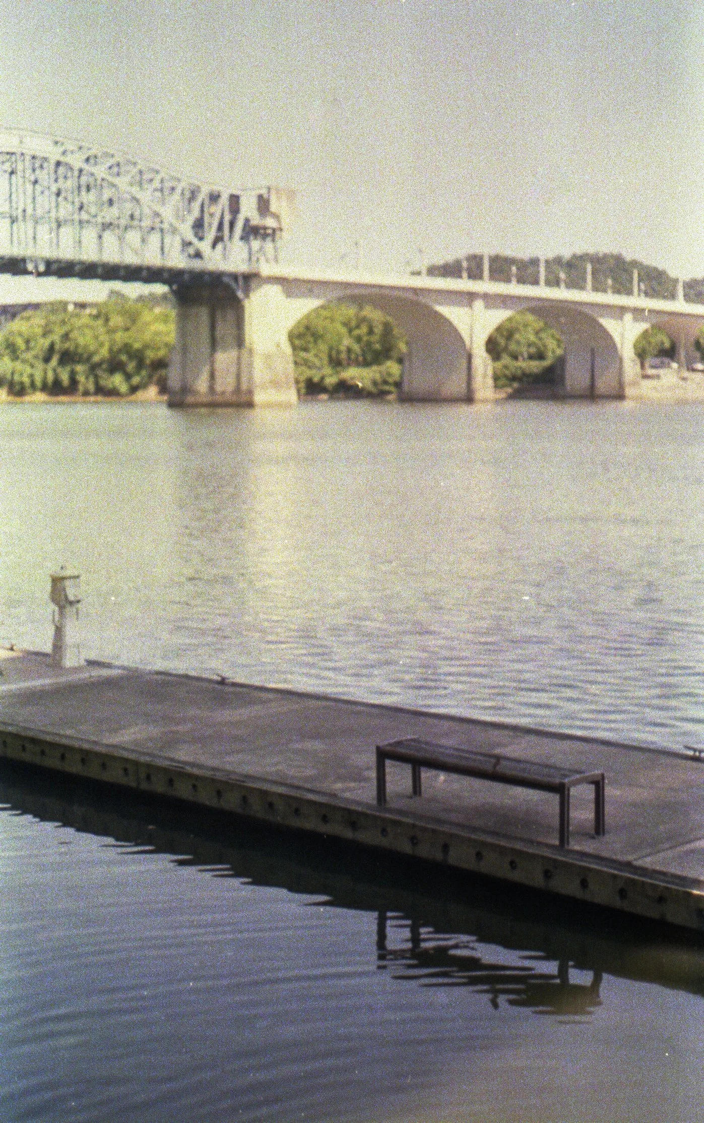 chatt-1.jpg