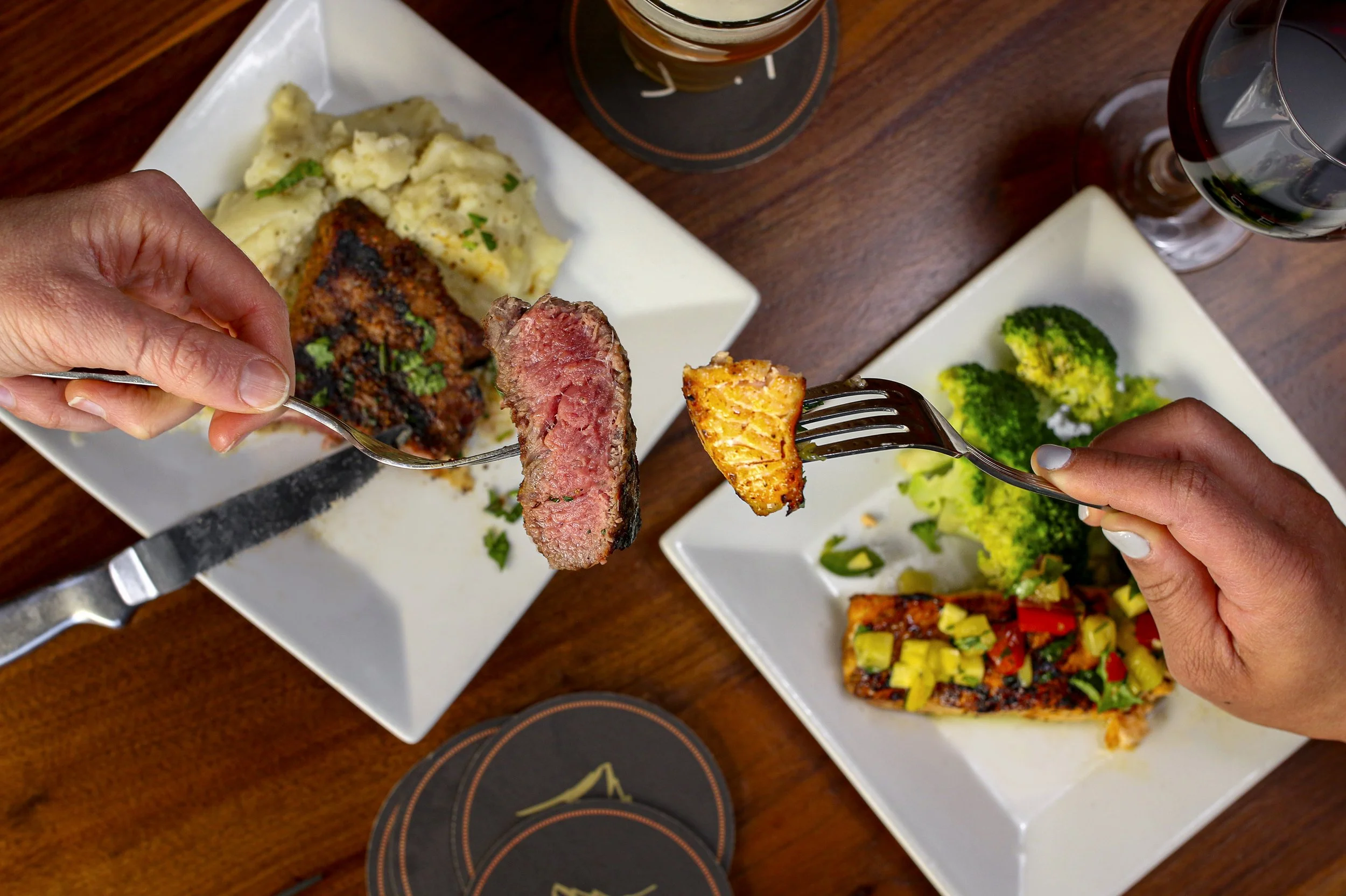 dine-out-steak-salmon-bite-cheers-2.jpg