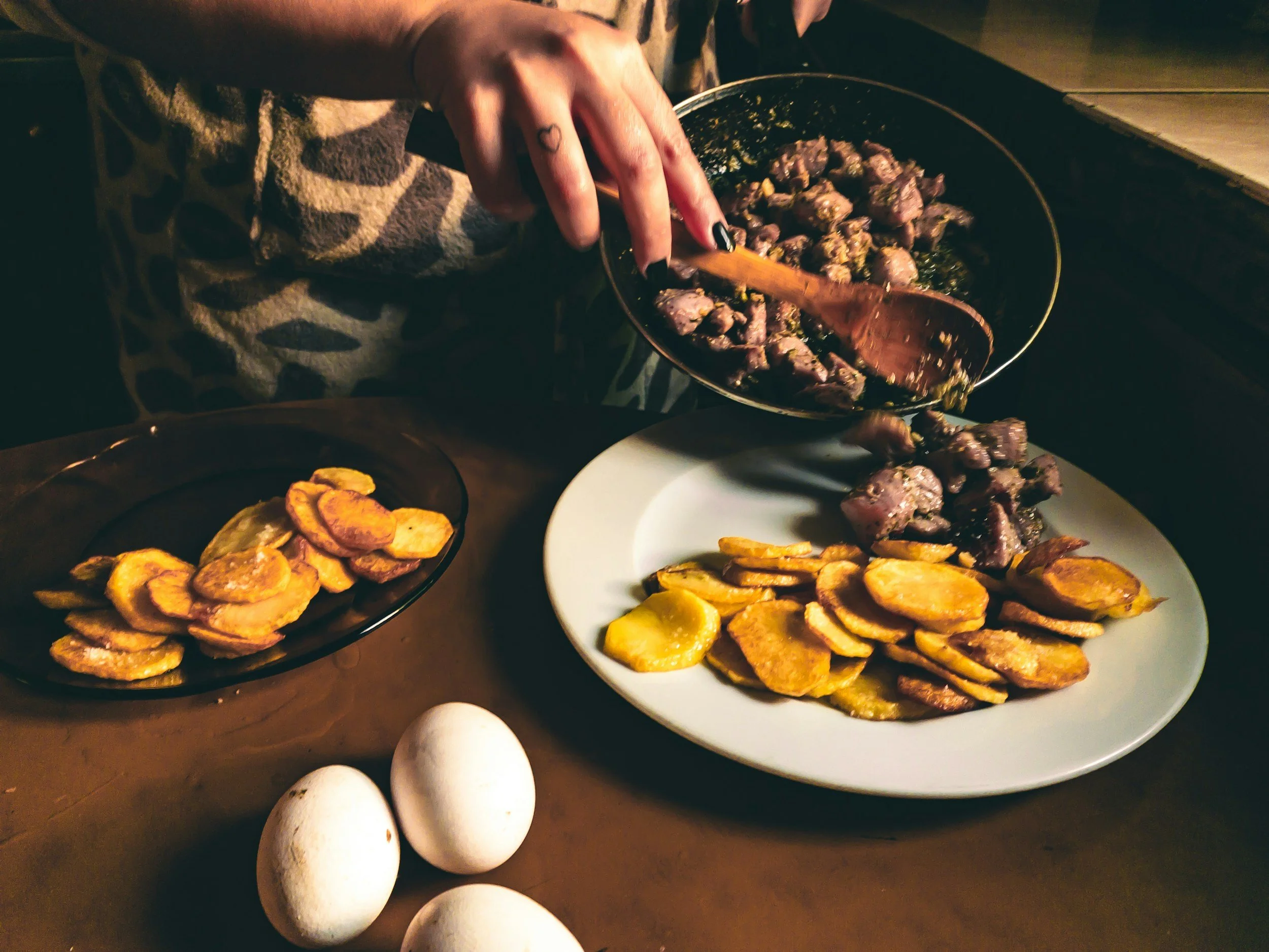 Why You Keep Eating When You’re Already Full: 3 Reasons You Can’t Stop