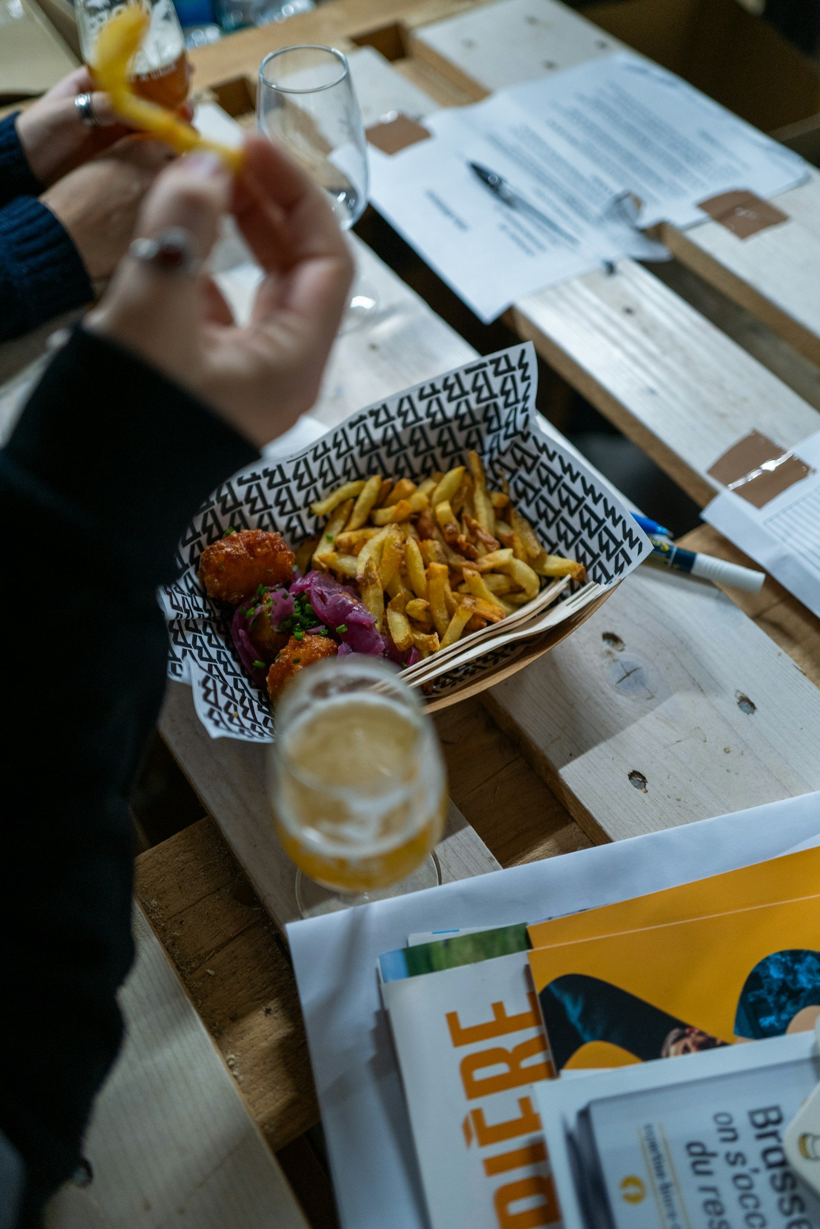 Why Do I Binge Eat? Understand the Urge to Eat When You’re Overwhelmed