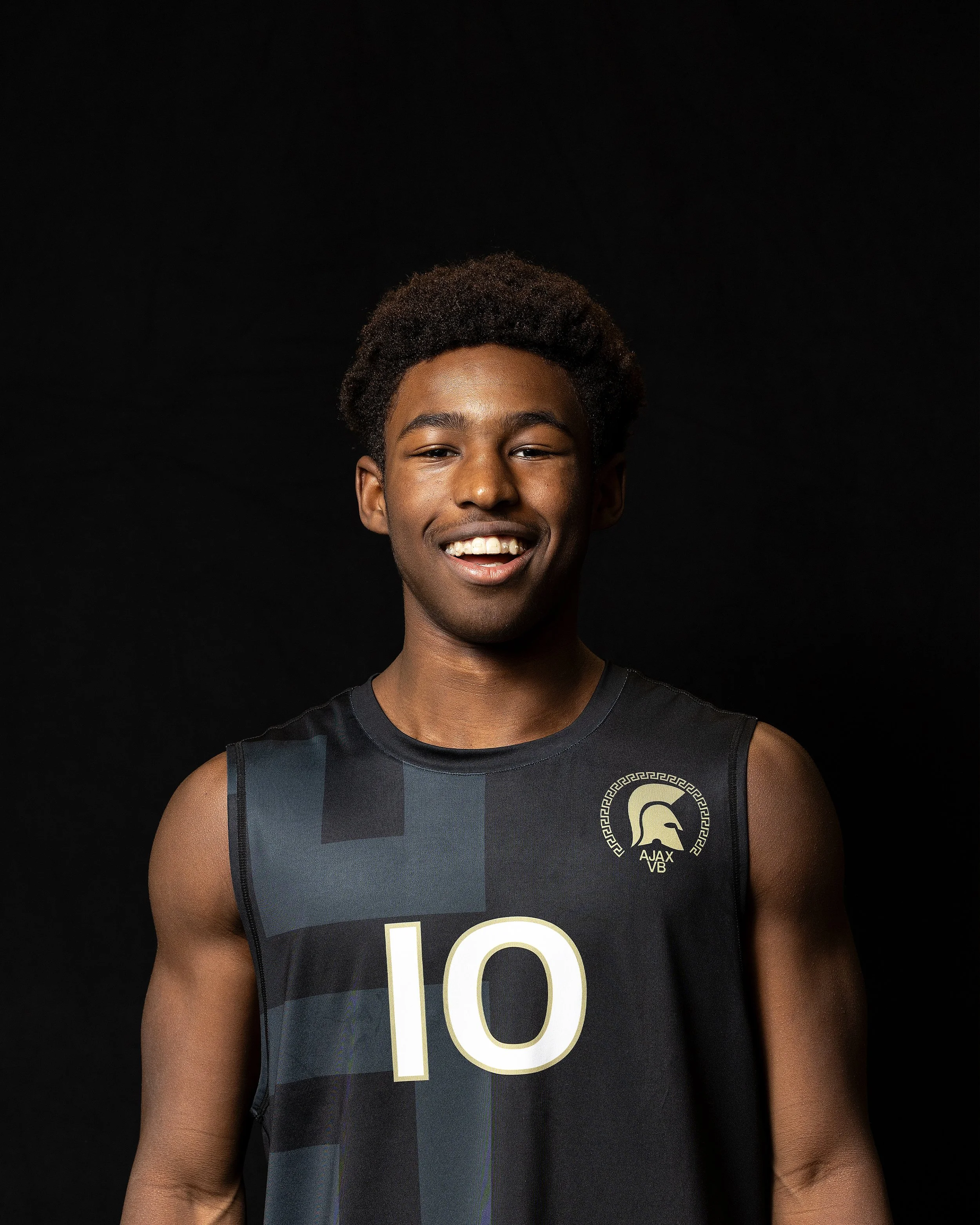 Ajax-18-Gold-10-Romel_McCloud.jpg