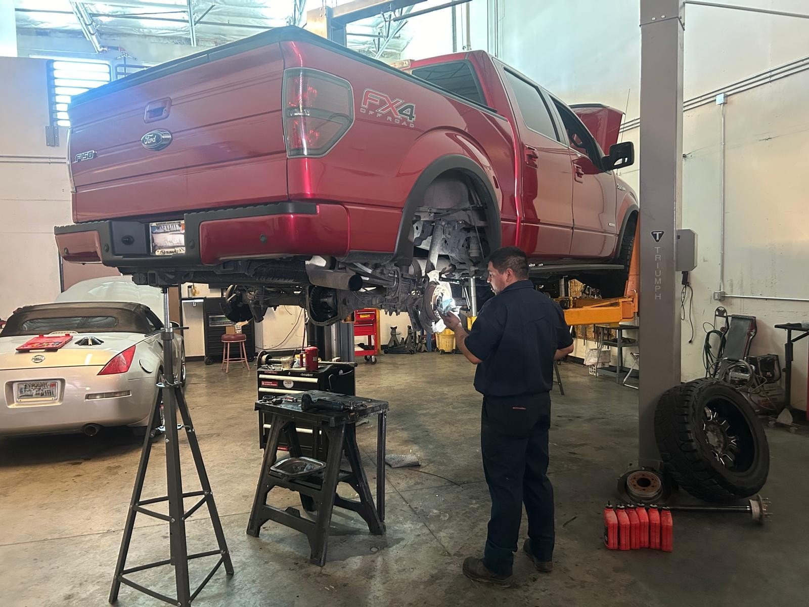 Brake noise or vibration can be frustrating. At JC Diesel, we refinish rotors and drums and handle complete brake repair for gasoline and light to medium-duty diesel vehicles. If your brakes don’t feel right, stop by our Las Vegas, NV shop.
