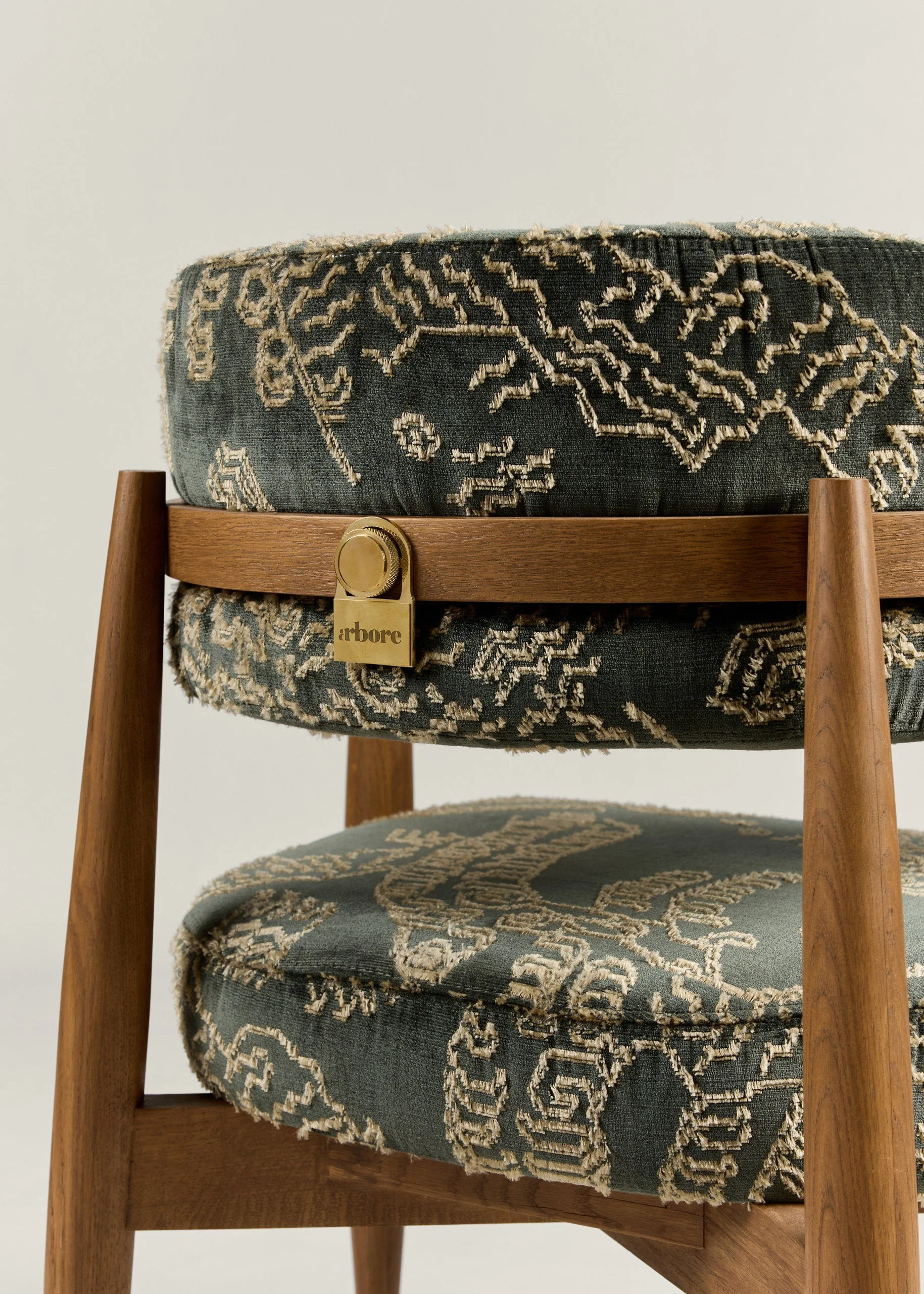 Empero Chair Elephant Dedar (1).jpg