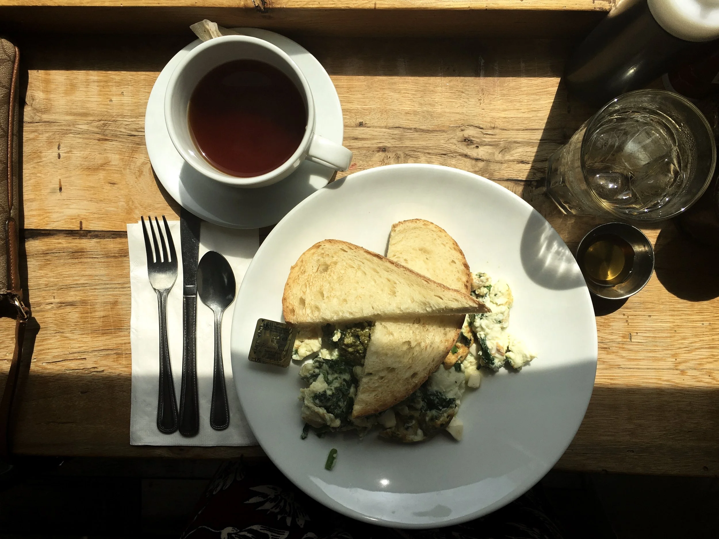 Eating Without Overthinking: A Midlife Reset