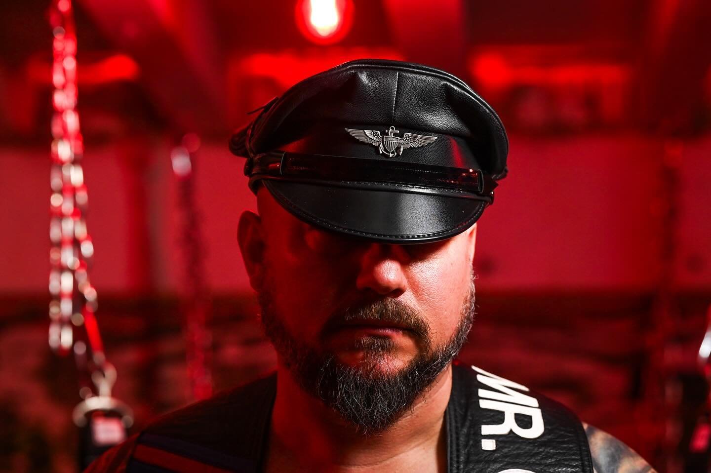 It&rsquo;s Muir Cap Monday! Hope ya&rsquo;ll have an awesome week ahead, let&rsquo;s make it a good one! 📸 by @chicagodudoir #muircapmonday🖤💙❤️ #muircaps #learhermenofinstagram #leathercommunity #leatherfamily