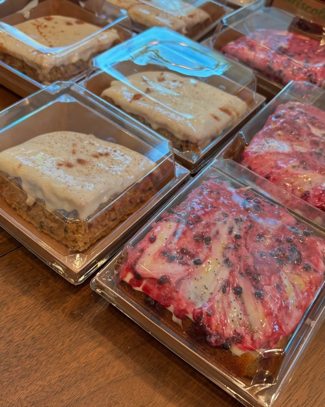 We are gearing up for this weekend and have SO many goodies! We have new mini cakes that are absolutely scrumptious, mini carrot cakes with cream cheese frosting, and Mini lemon poppy seed cakes with blackberry cream cheese frosting. We will also hav