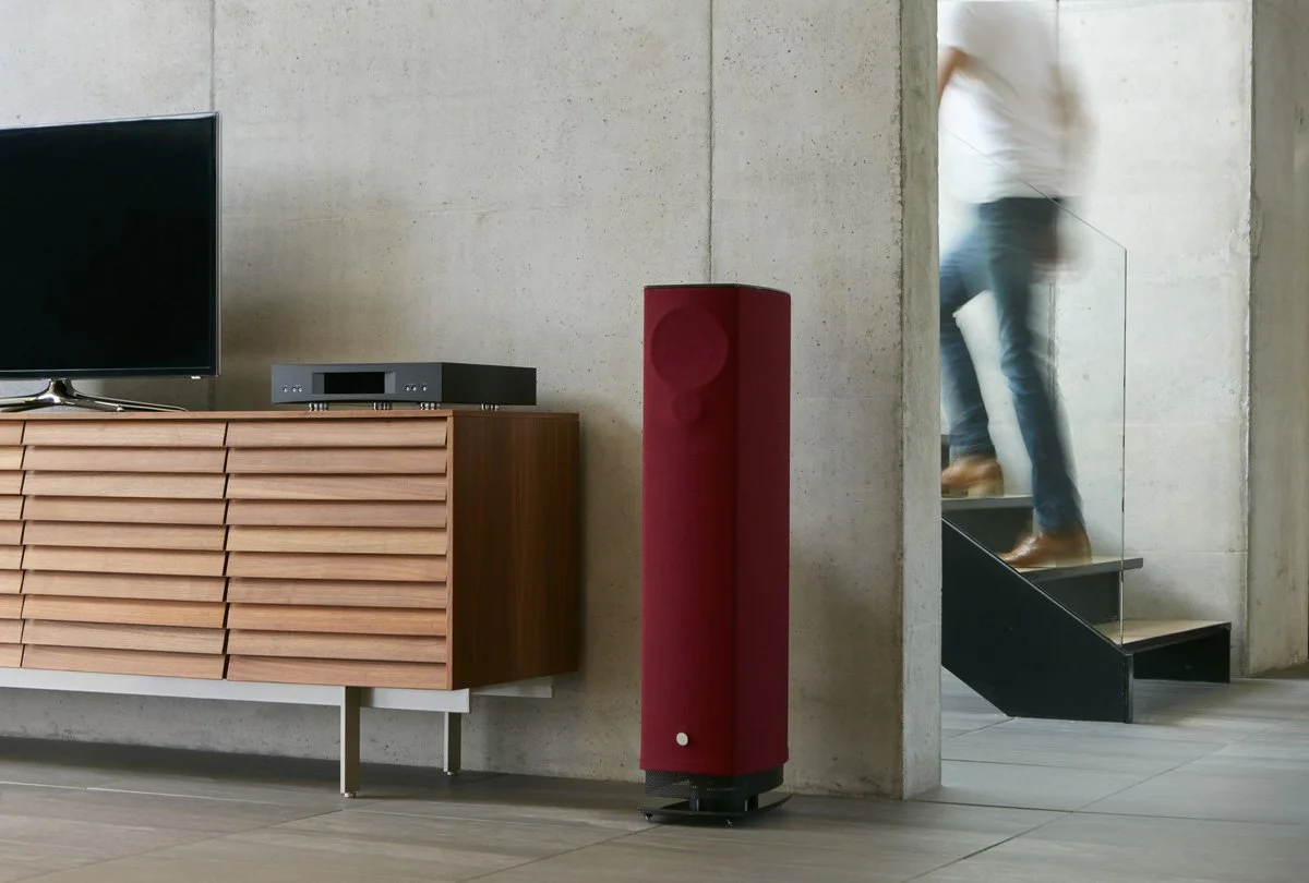 Linn-530-Claret-Stairs-TV-Web-Res.jpeg