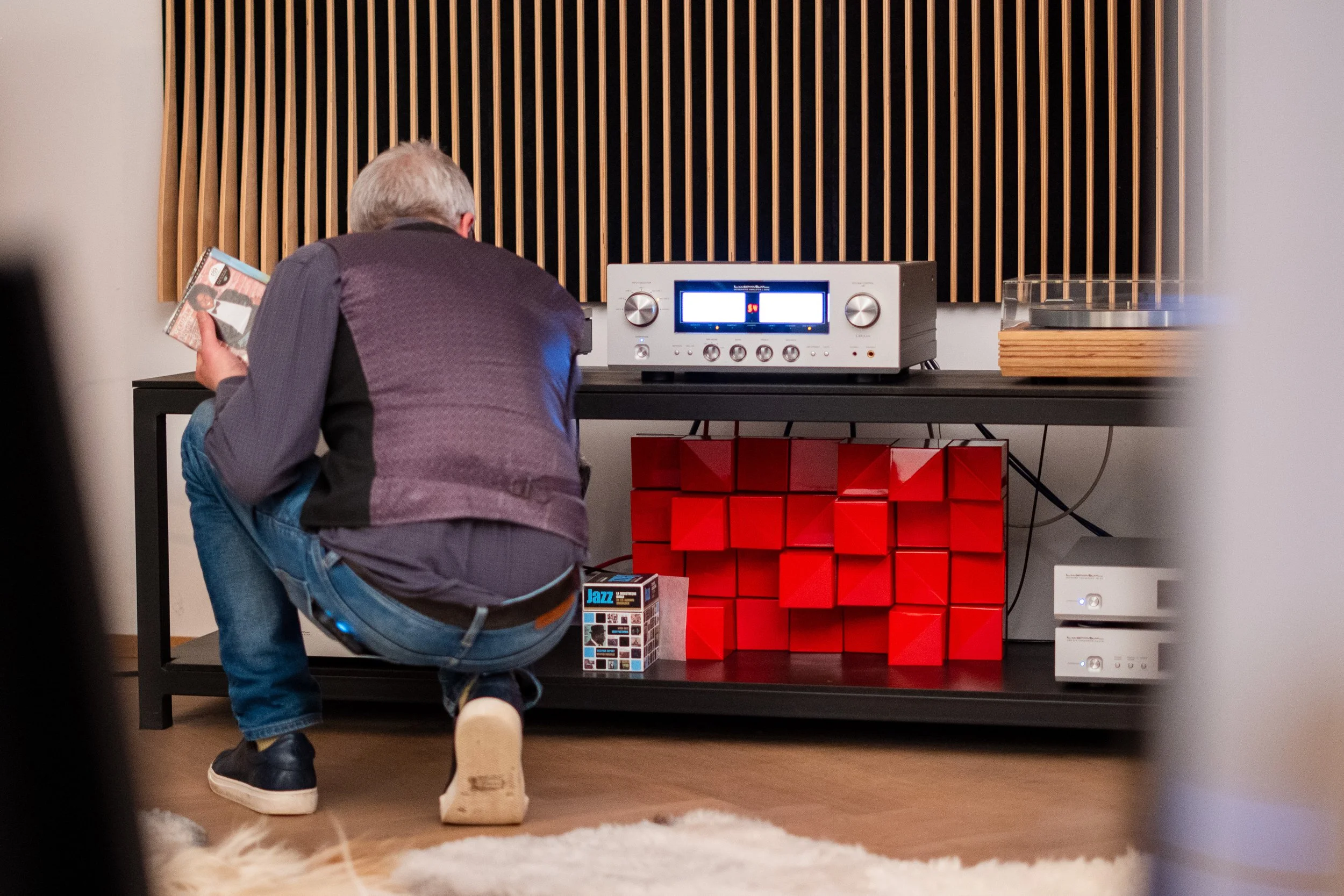 Luxman @ Authentic.jpg