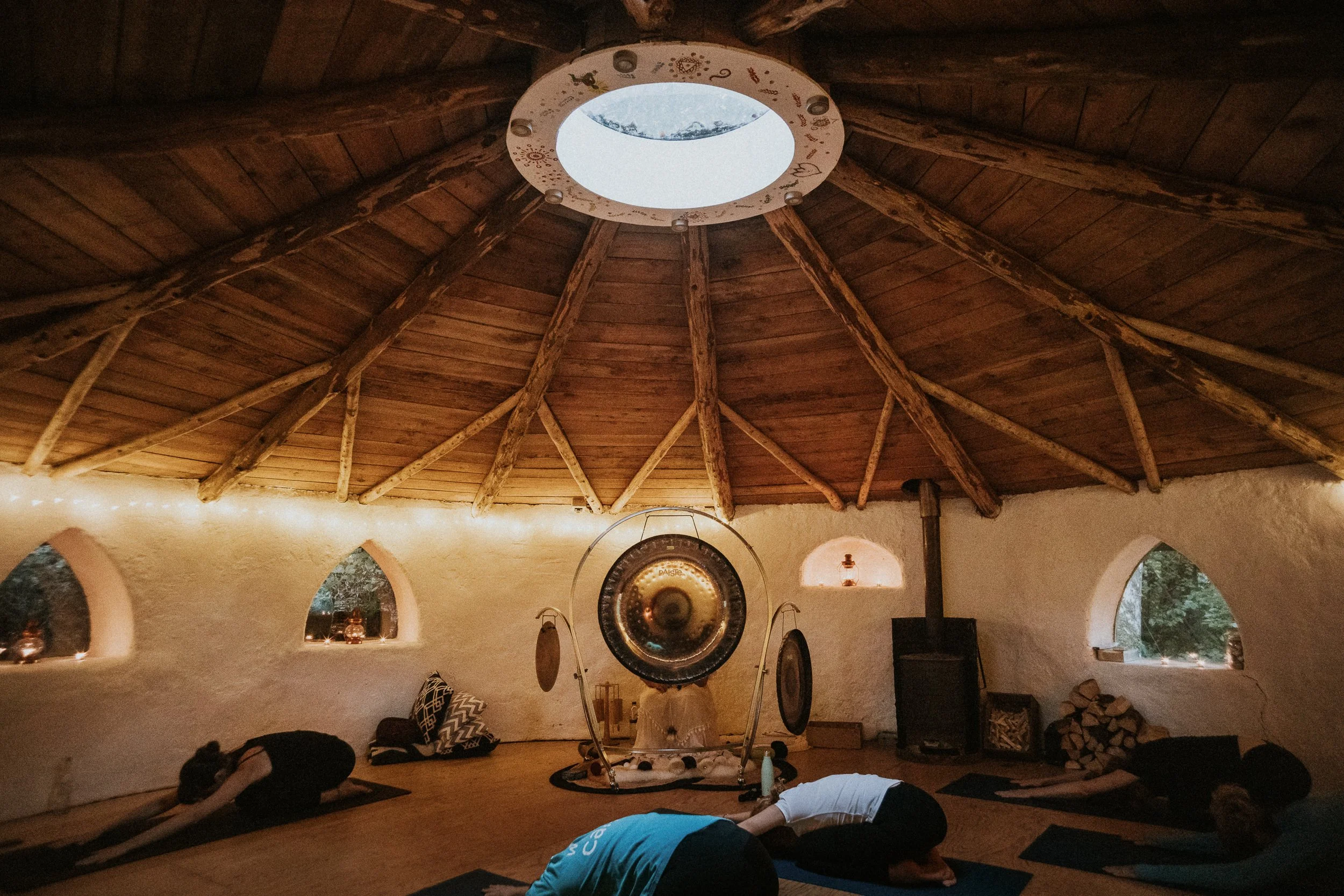 cob roundhouse interior (1).jpg