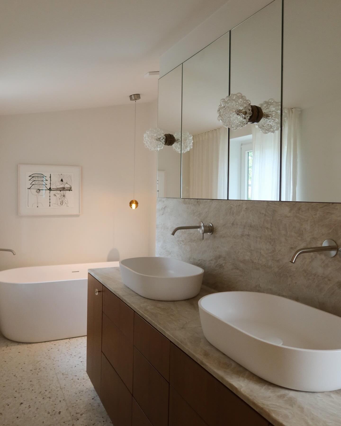 Projekt Bungalow Hamburg-Elbvororte 

Umbau und Sanierung, Planung Innenausbau, Interior Design

#bubgalowrenovation #bathroomdesign #studiopiergianni
