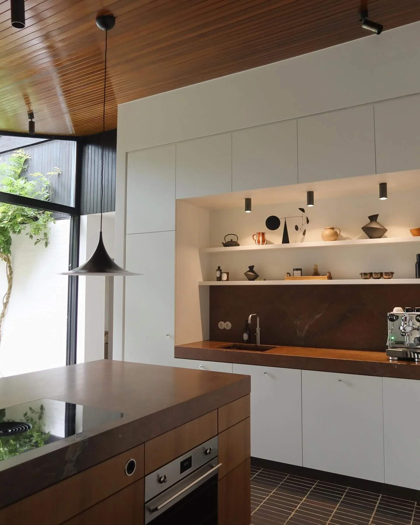 Projekt Bungalow Hamburg-Elbvororte 

Umbau und Sanierung, Planung Innenausbau, Interior Design

#bubgalowrenovation #kitchendesign #studiopiergianni