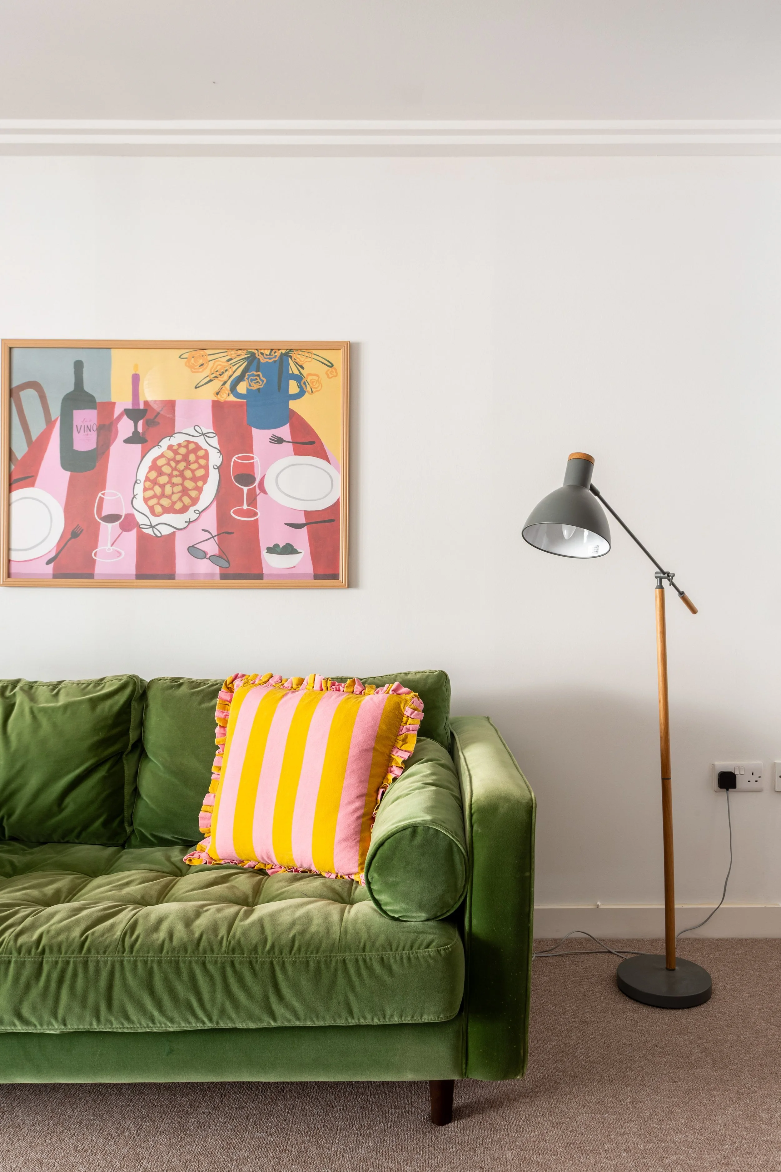 40 Sharpthorne Court-6.jpg
