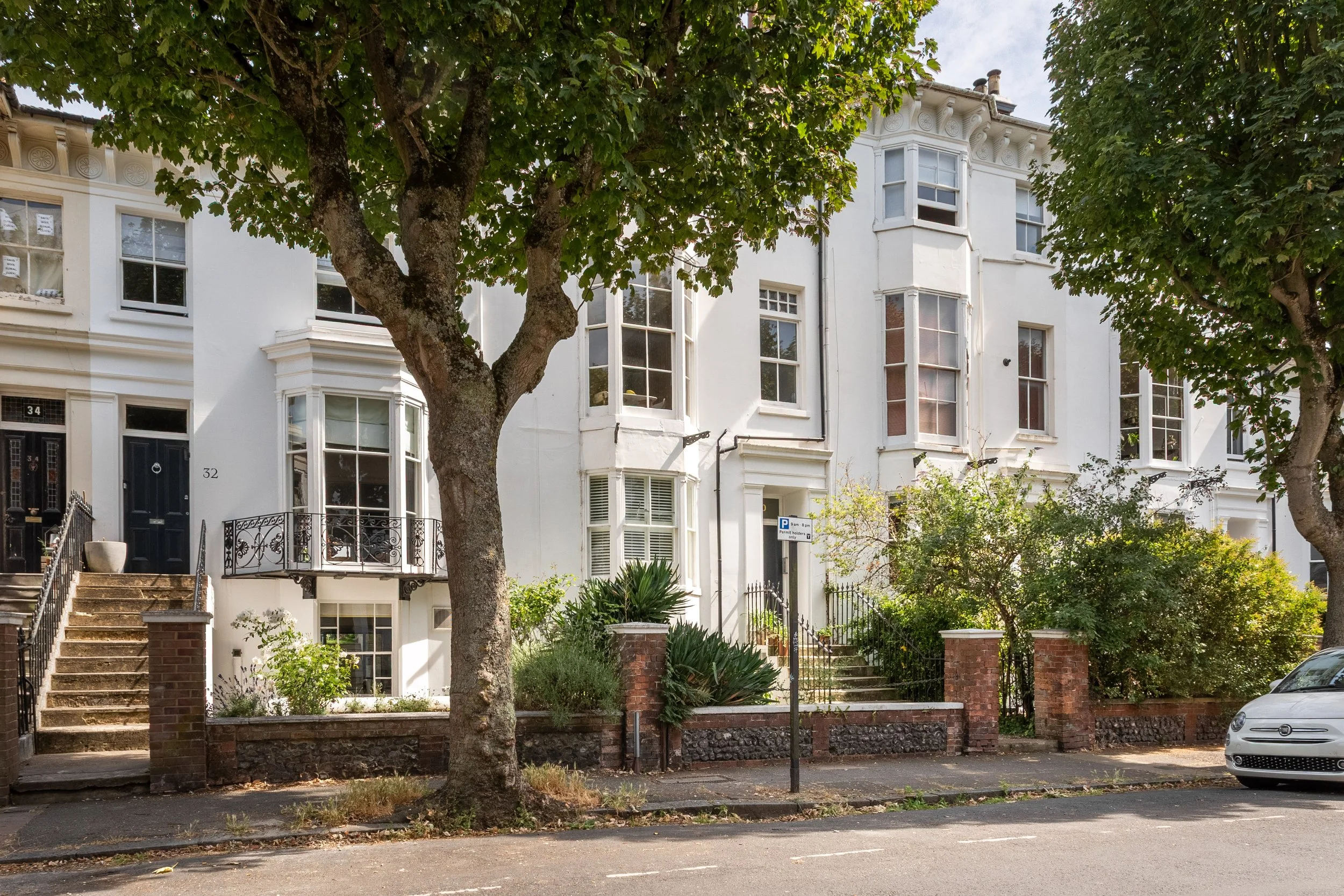 F2 30 Compton Avenue Summer-7.jpg