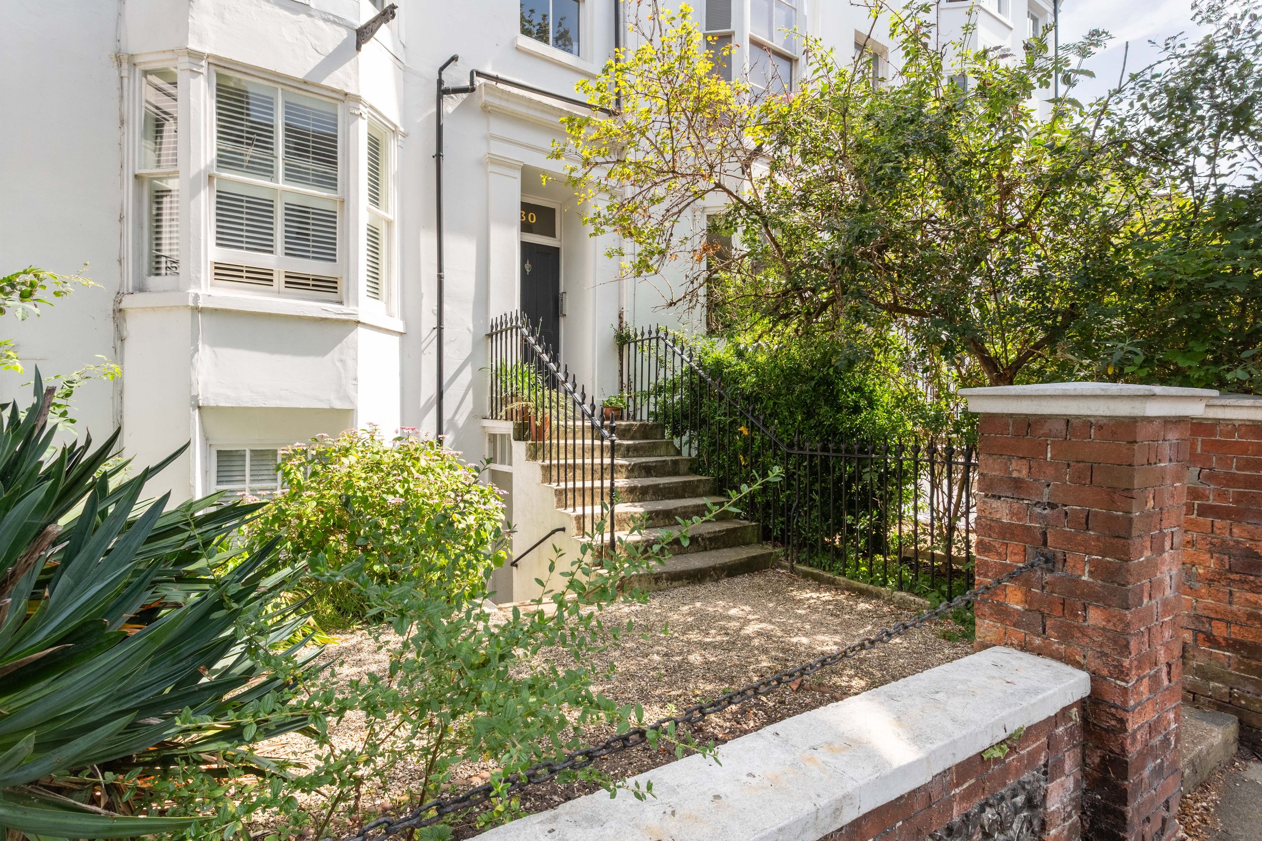 F2 30 Compton Avenue Summer-5.jpg