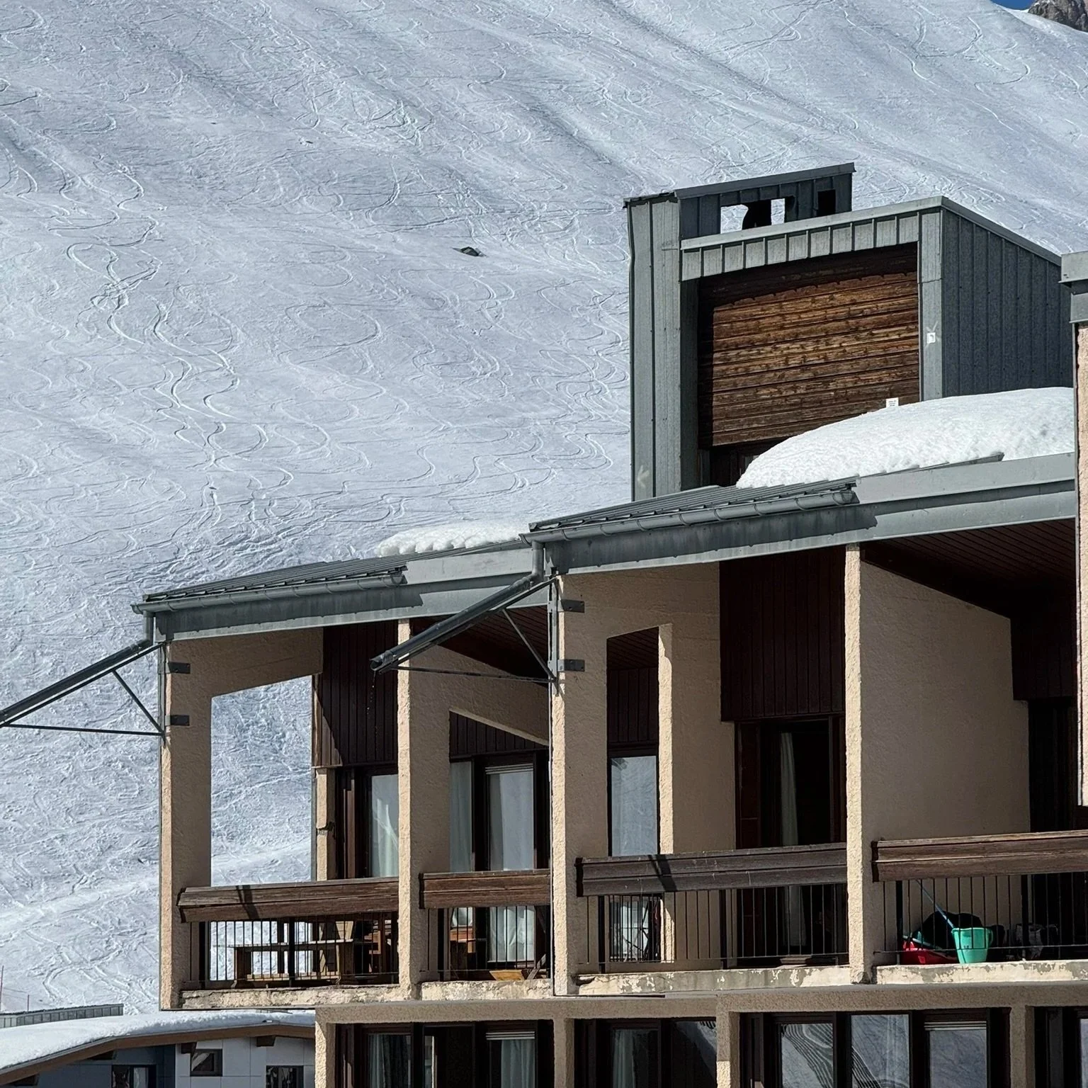 Rénovation thermique et surélévation d’un bâtiment de 47 logements