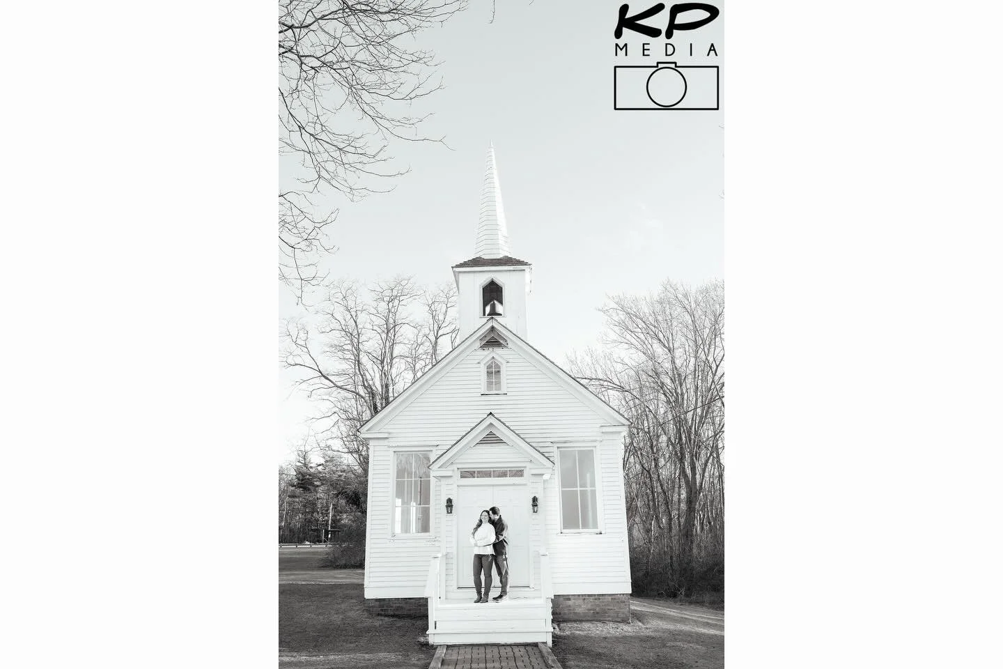 It might have taken us a hundred attempts but we finally got to take some engagement photos with Kristina and Chris!