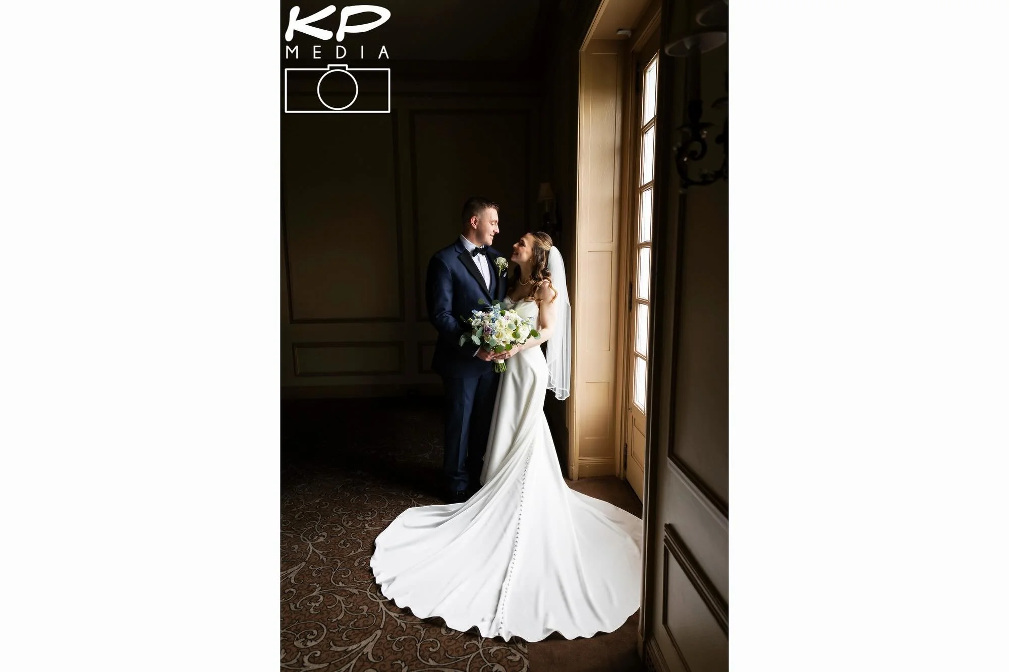 Thank you to Julie and Andrew for asking us to capture their wedding photos!