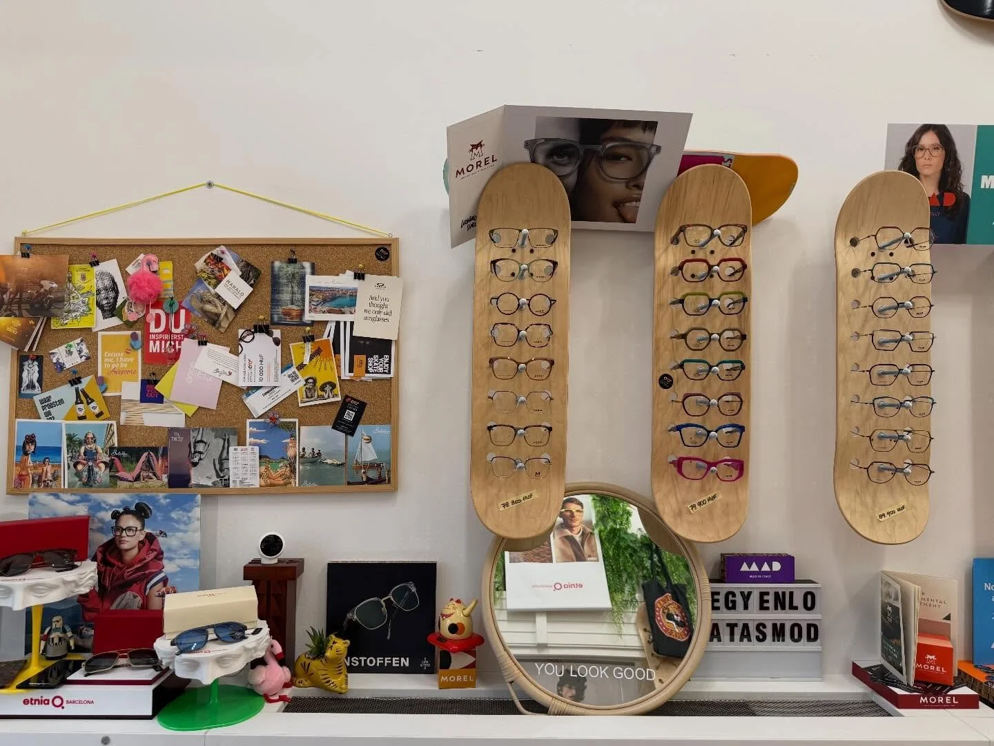 📣K&ouml;z&eacute;rdekű k&ouml;zlem&eacute;ny!📣
Ha m&eacute;g lapul n&aacute;lad idei Showroom Optika aj&aacute;nd&eacute;kutalv&aacute;ny, akkor tervezd be a l&aacute;togat&aacute;sod hozz&aacute;nk hamarosan.
December 11-12, azt&aacute;n pedig dec