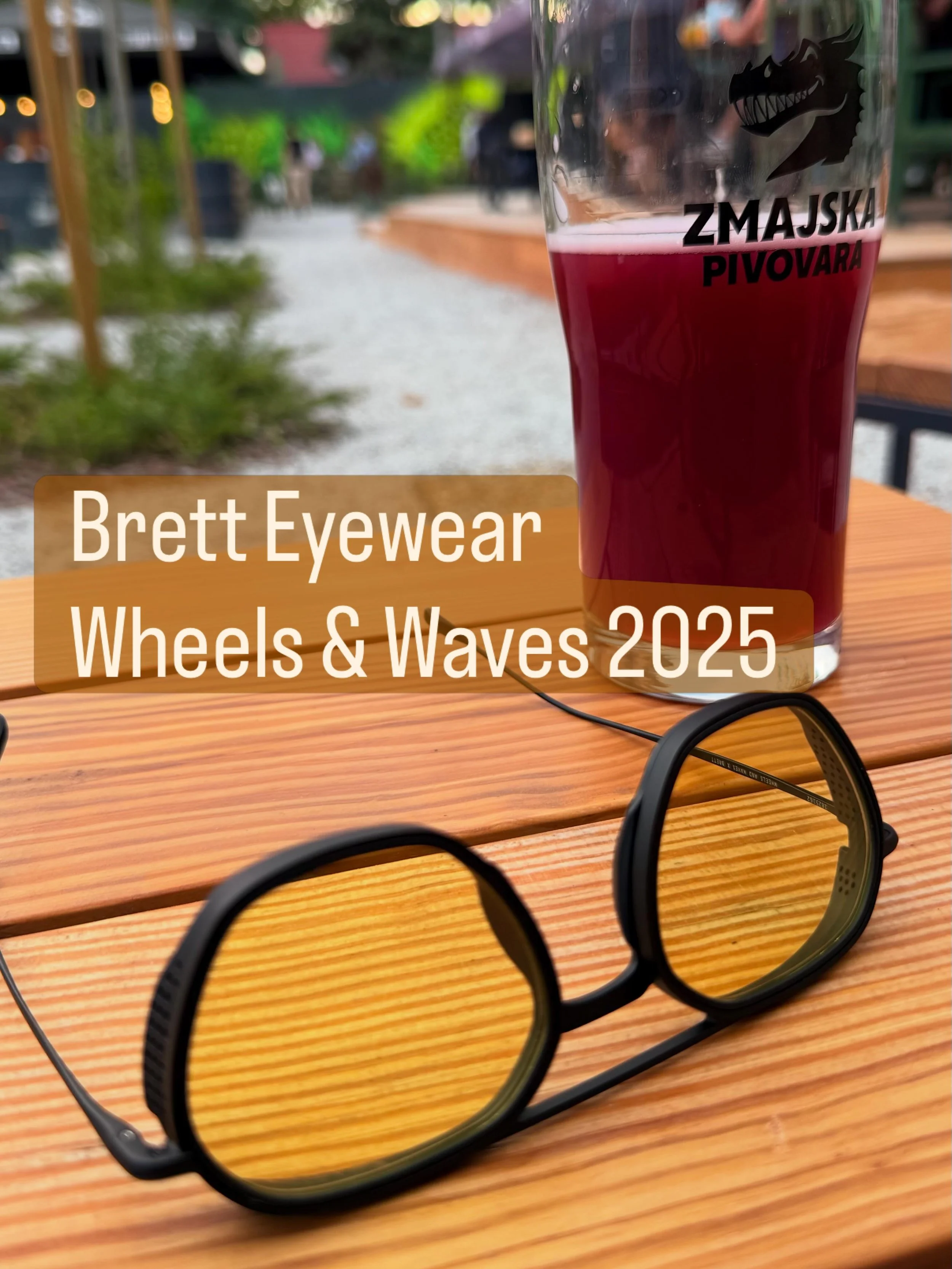 K&eacute;szen &aacute;llsz r&aacute;, hogy s&aacute;rg&aacute;ban l&aacute;sd a vil&aacute;got?🤪
Lehet viccesen hangzik, de a Brett Eyewear tavalyi Wheels &amp; Waves s&aacute;rga lencs&eacute;s verzi&oacute;ja sz&uuml;rk&uuml;letben csod&aacute;kat