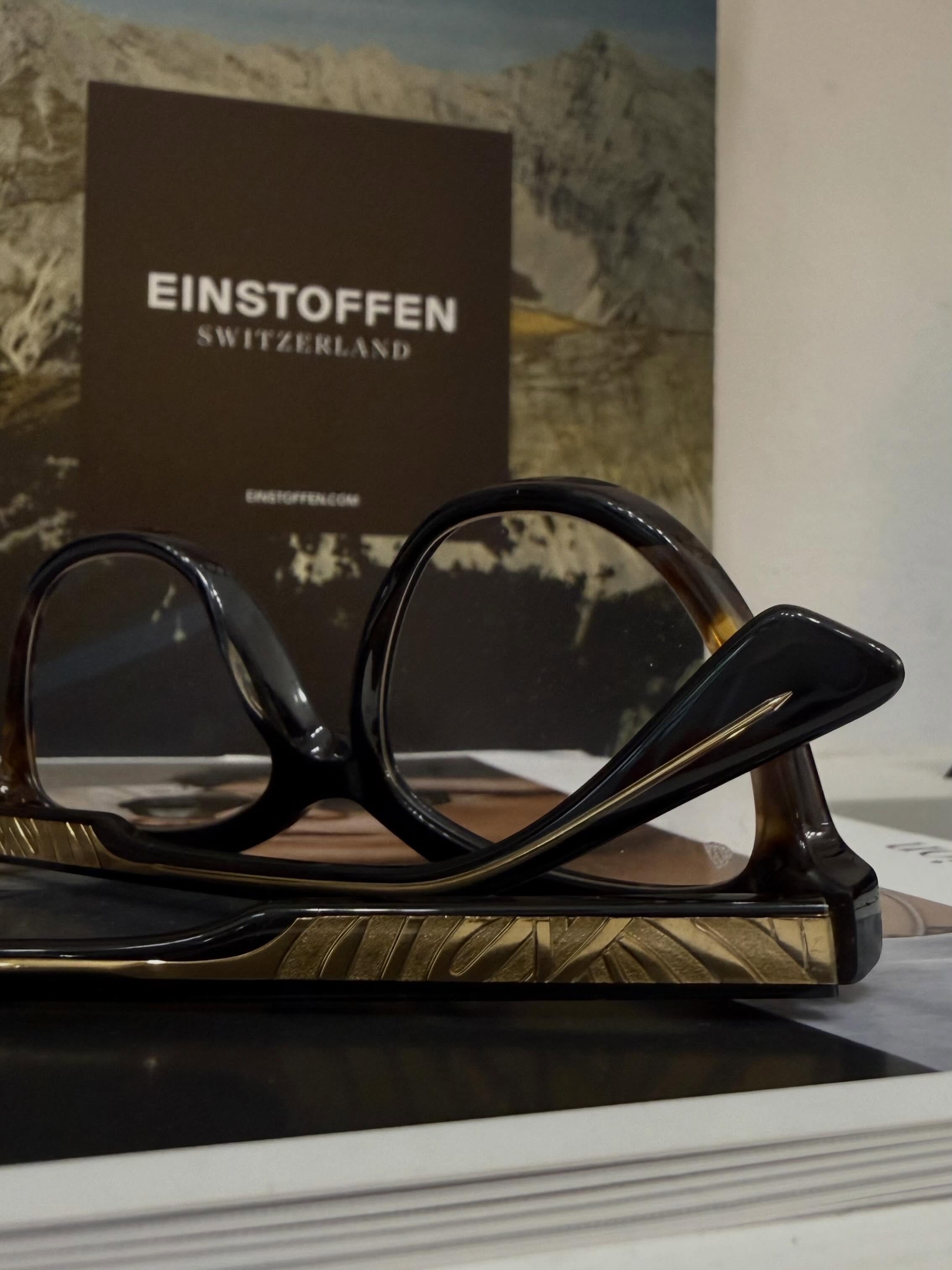 Einstoffen ⚡️ Mata Hari
🕵️ acet&aacute;t keret
🕵️ szemből szolid, oldalr&oacute;l felfedi a val&oacute;di szem&eacute;lyis&eacute;g&eacute;t
🕵️ k&eacute;mked&eacute;shez &eacute;s h&eacute;tk&ouml;znapokra is aj&aacute;nljuk!

#einstoffen #egyenlő