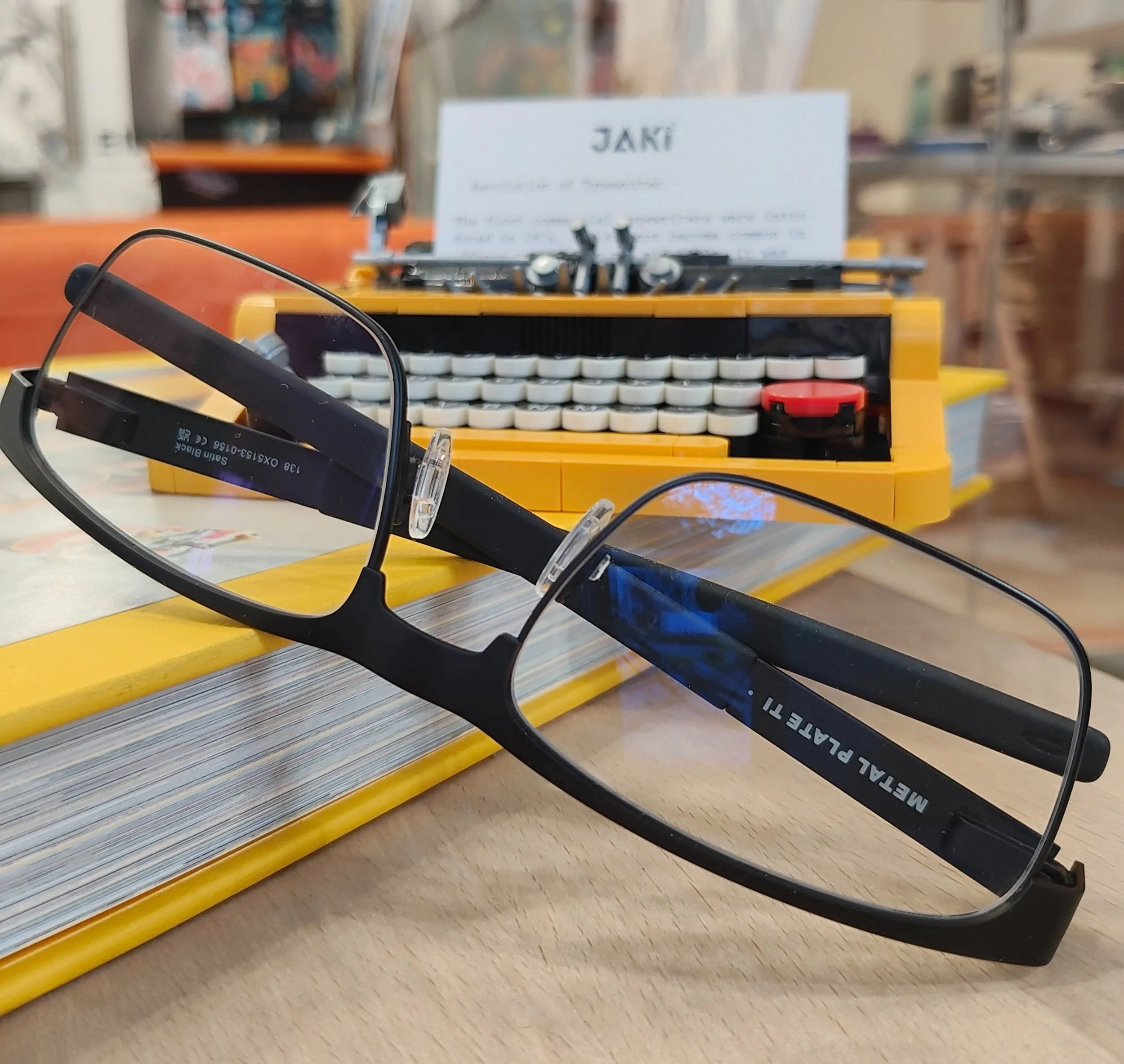 Oakley Metal Plate Titanium.jpg