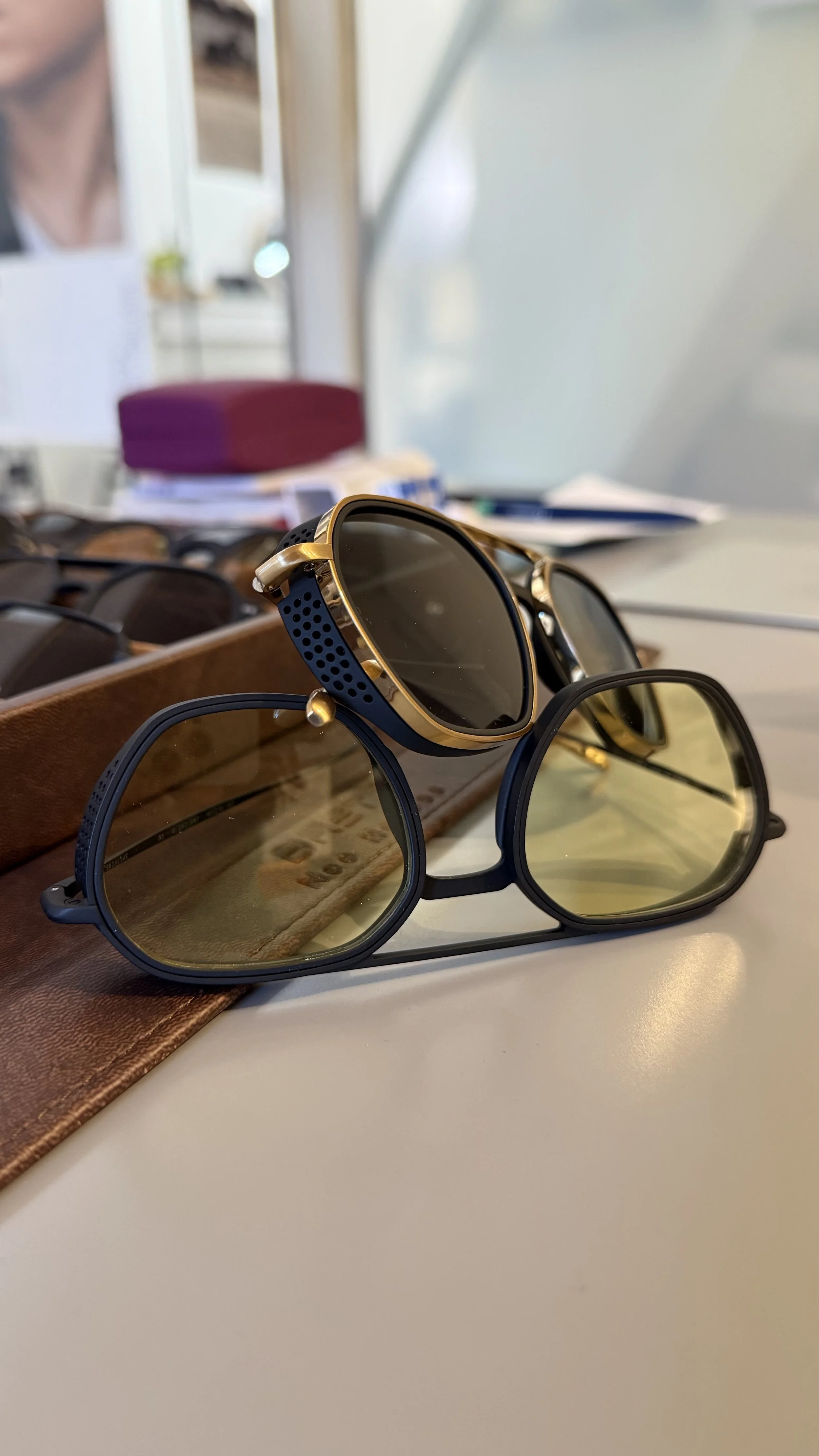 Brett Eyewear napszemüvegek a Showroom Optikában. Wheels Waves limitált kollekció.