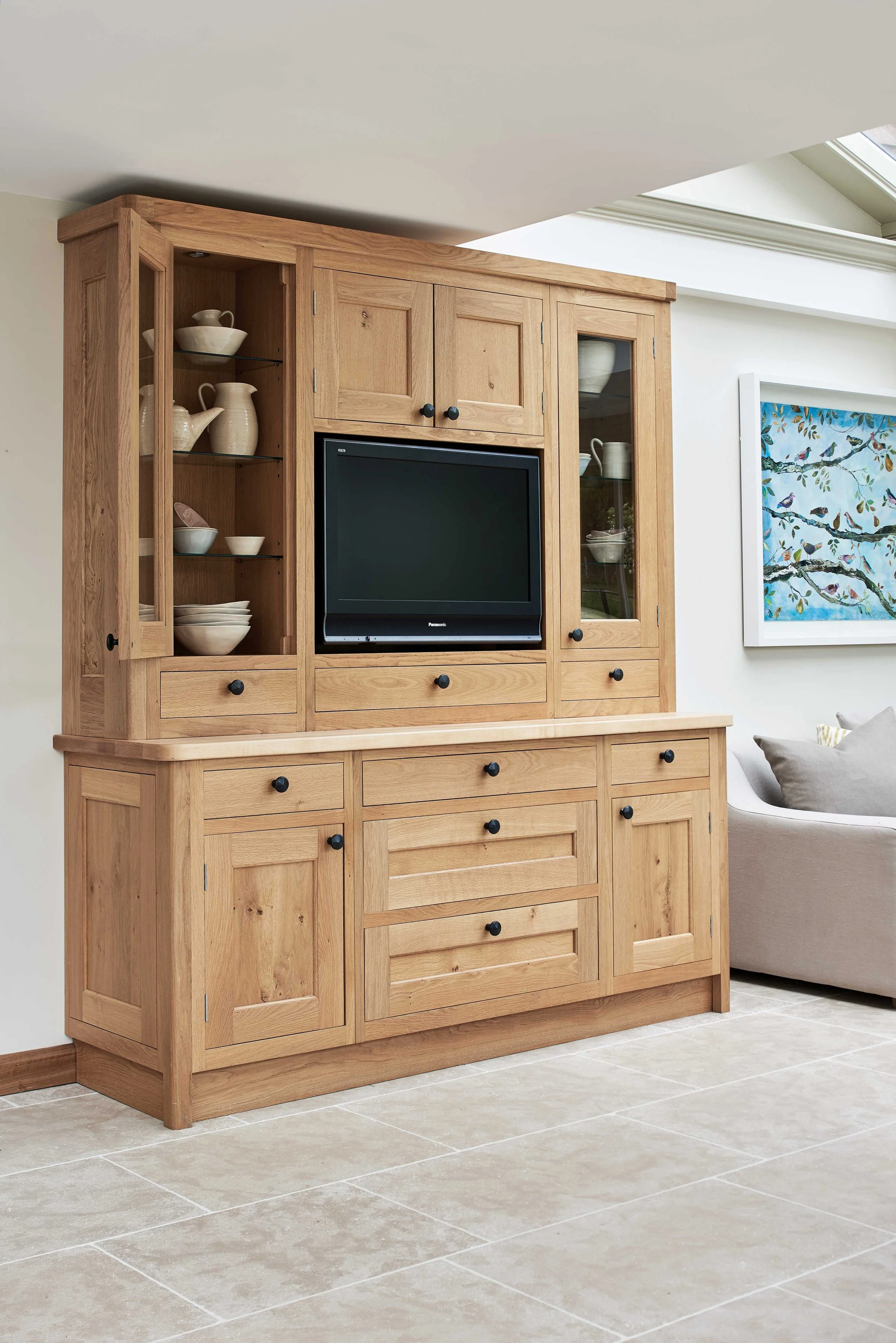 handcrafted oak tv unit for bespoke kitchen Surrey