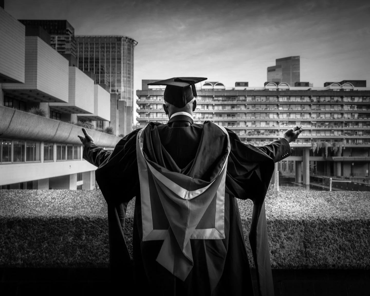 Barbican Centre, London. 
&mdash;&mdash;&mdash;&mdash;&mdash;&mdash;&mdash;&mdash;&mdash;&mdash;&mdash;&mdash;&mdash;&mdash;&mdash;&mdash;&mdash;&mdash;&mdash;&mdash;&mdash;&mdash;
#barbican #barbicancentre #elation 
#celebration #graduation #theworl