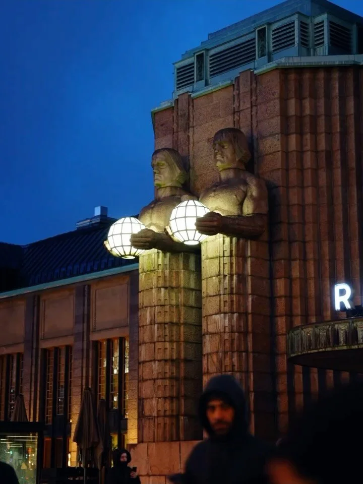 Evening in Helsinki / Sounds of the city 🎶

Pick a favourite! [1-6]

📸 Shot with Sony A7IV + @sigma.nordic 24-70 mm F 2.8 DG DN II

#helsinki #helsinkistreets #sigmanordic #asmr #soundsofhelsinki