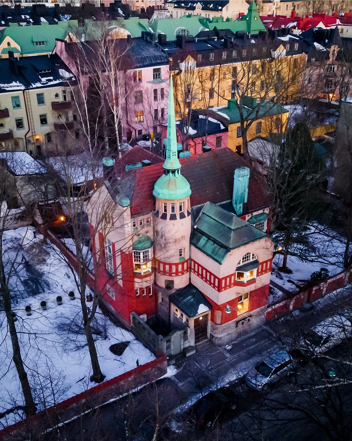 Wintery aerials! ❄️📸 Here are couple more of my favorite winter drone views! Which one is your favorite [1-5]? Can you recognize all the places? 🤓 #Helsinki #winter #drone