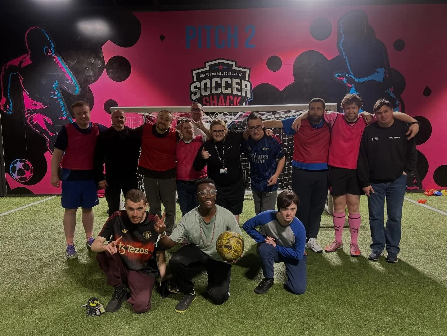 ⚽️😄 We have such fun at our Thursday morning football sessions at Soccer Shack! Great laughs, great energy, and even better teamwork! 🙌🥅 @soccershackfootball