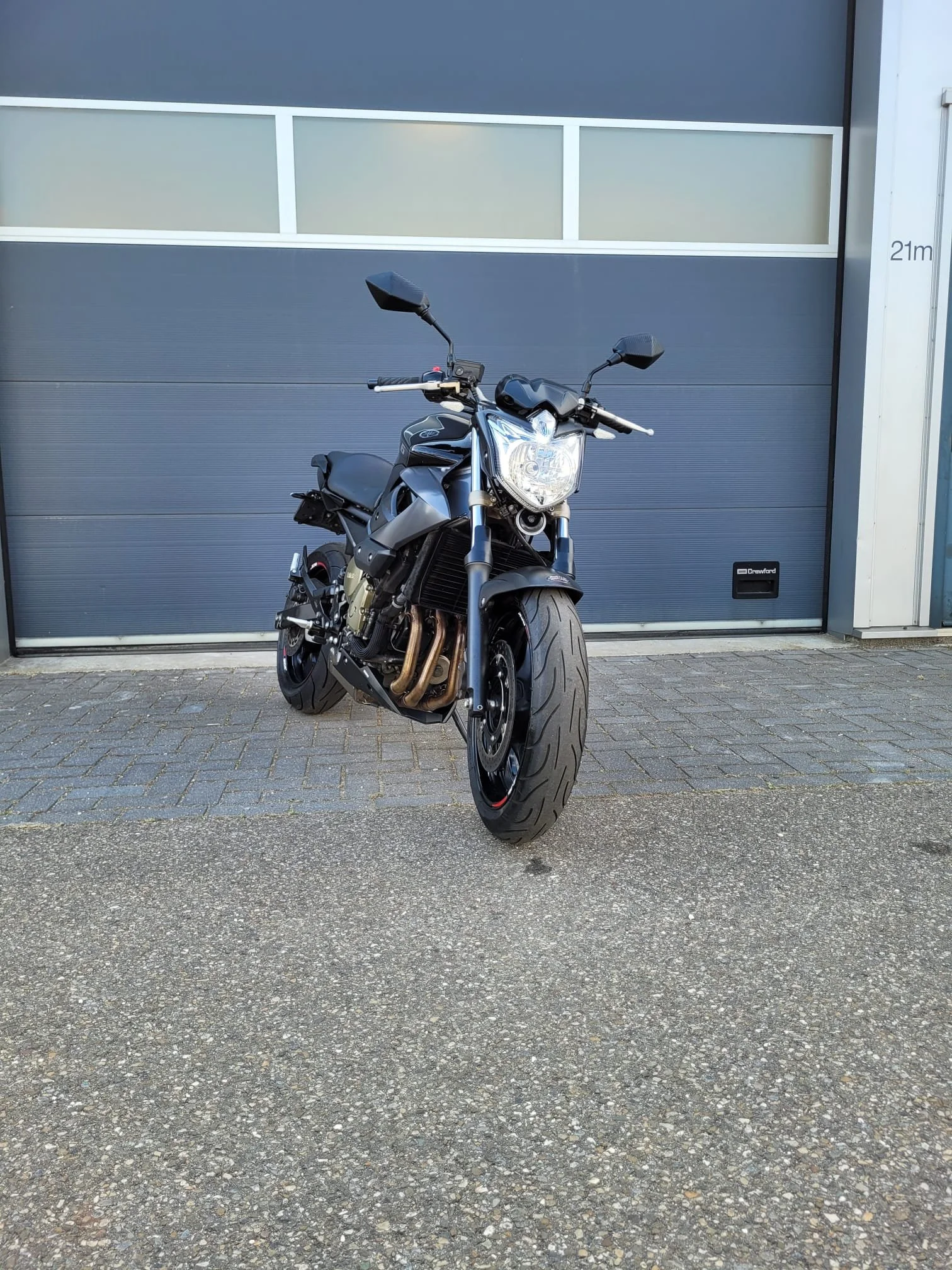 YAMAHA XJ6