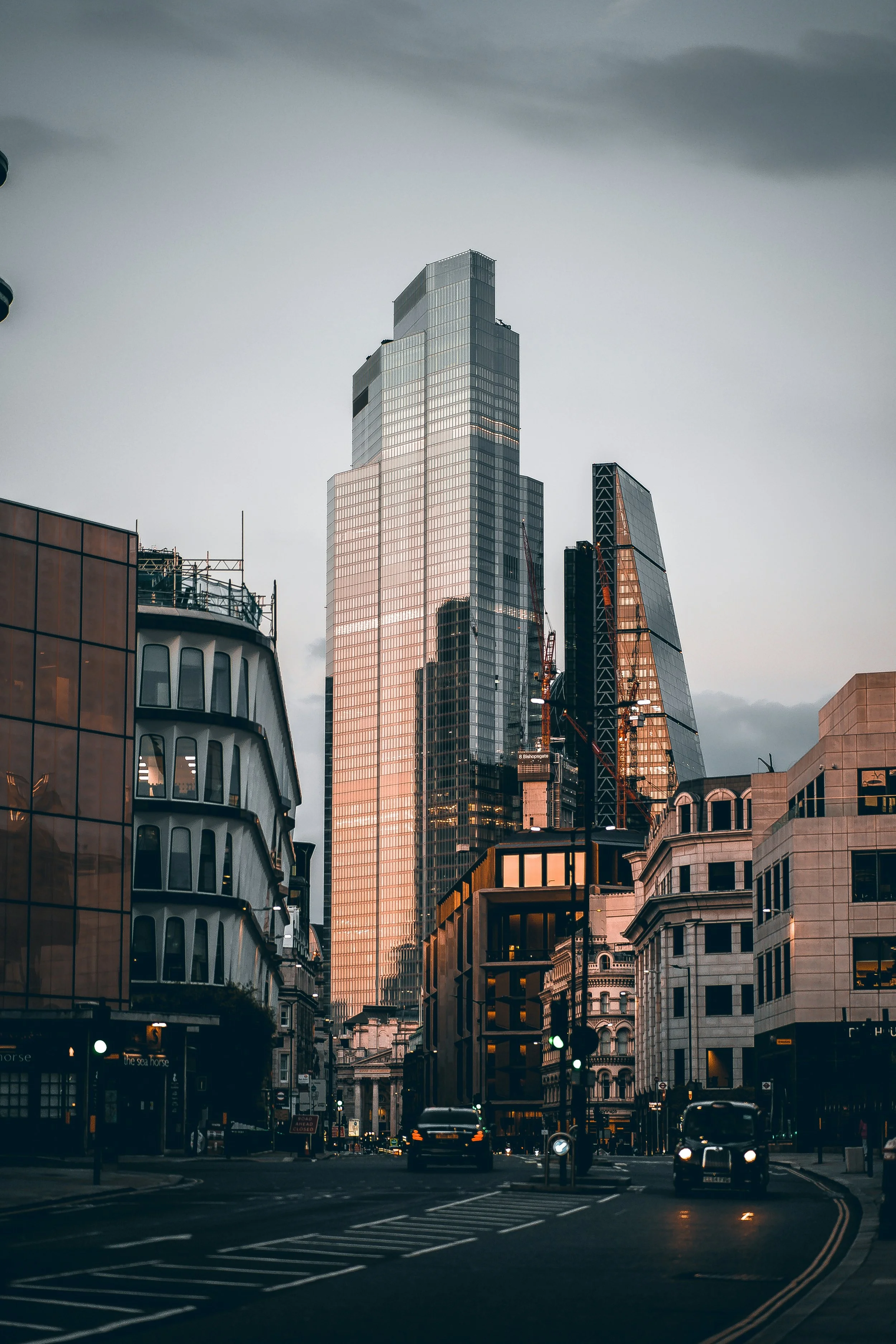 Mid-tier UK law firms hand big pay rises to junior lawyers