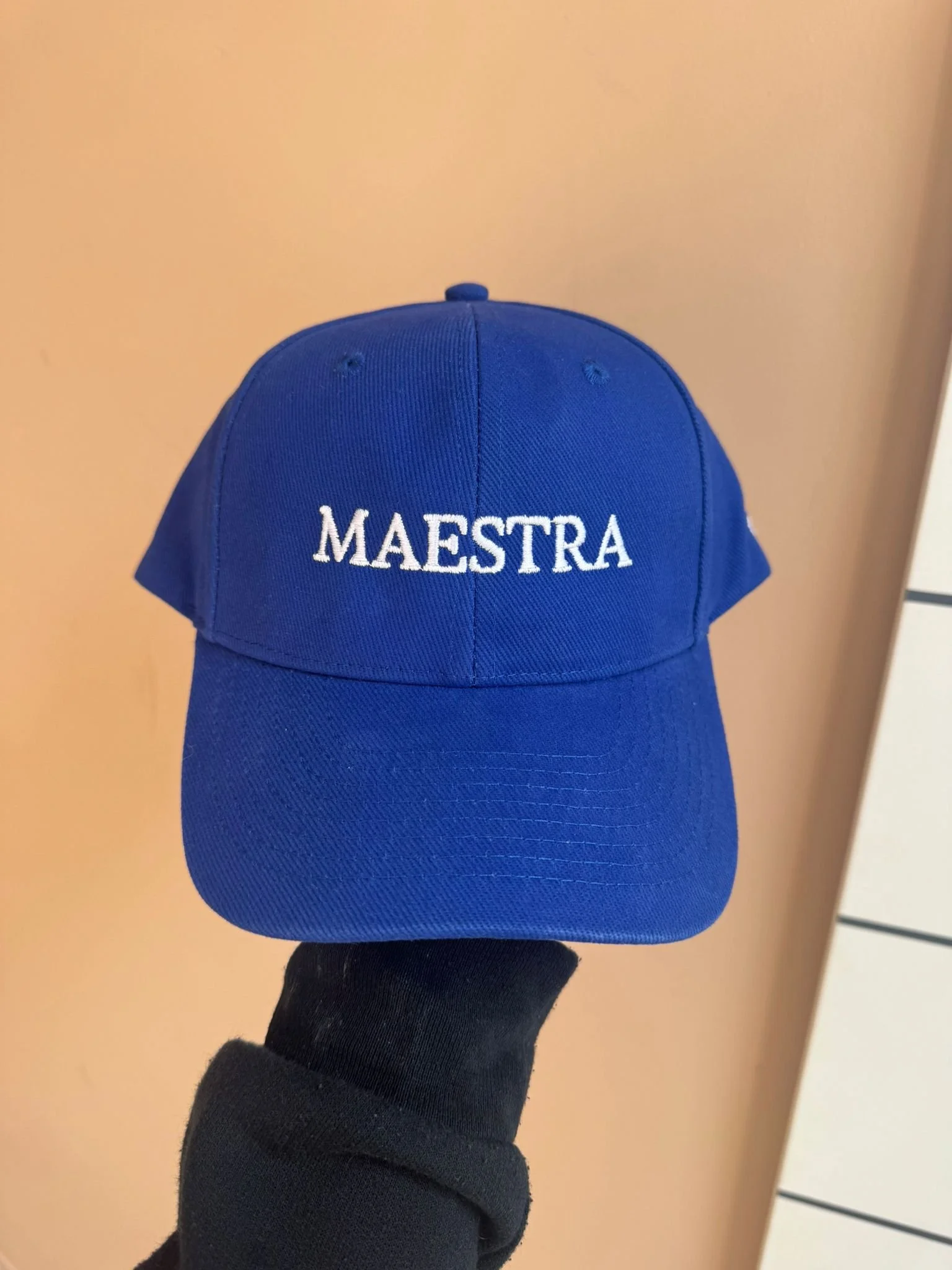 Maestra Cap
