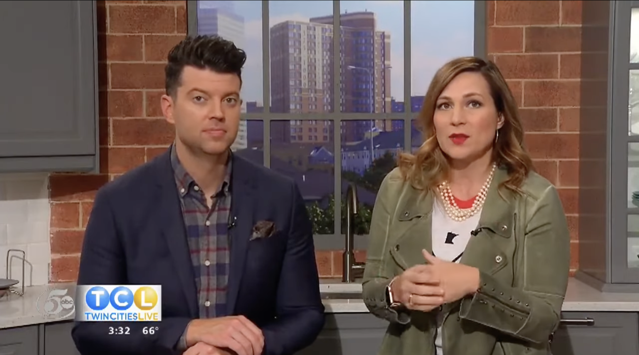 Emsella featured in the news. Watch a treatment.