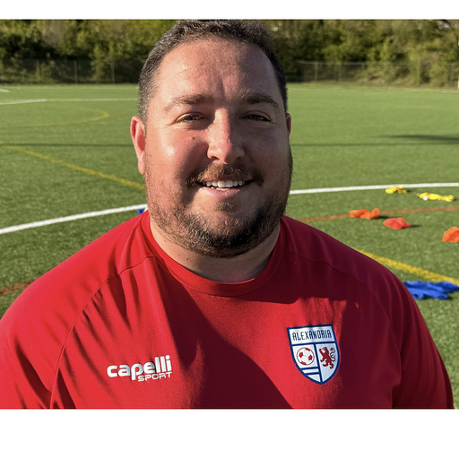 headshot of Martin Ozores