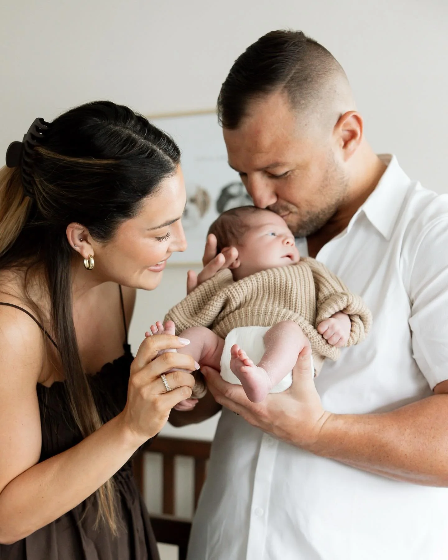 ⠀
I will never take this for granted.. Watching love grow, watching two people, Sierra &amp; Brian become parents, and being the one to document those memories along the way is exactly why I love what I do! ⠀
⠀
The last slide is a little glimpse into